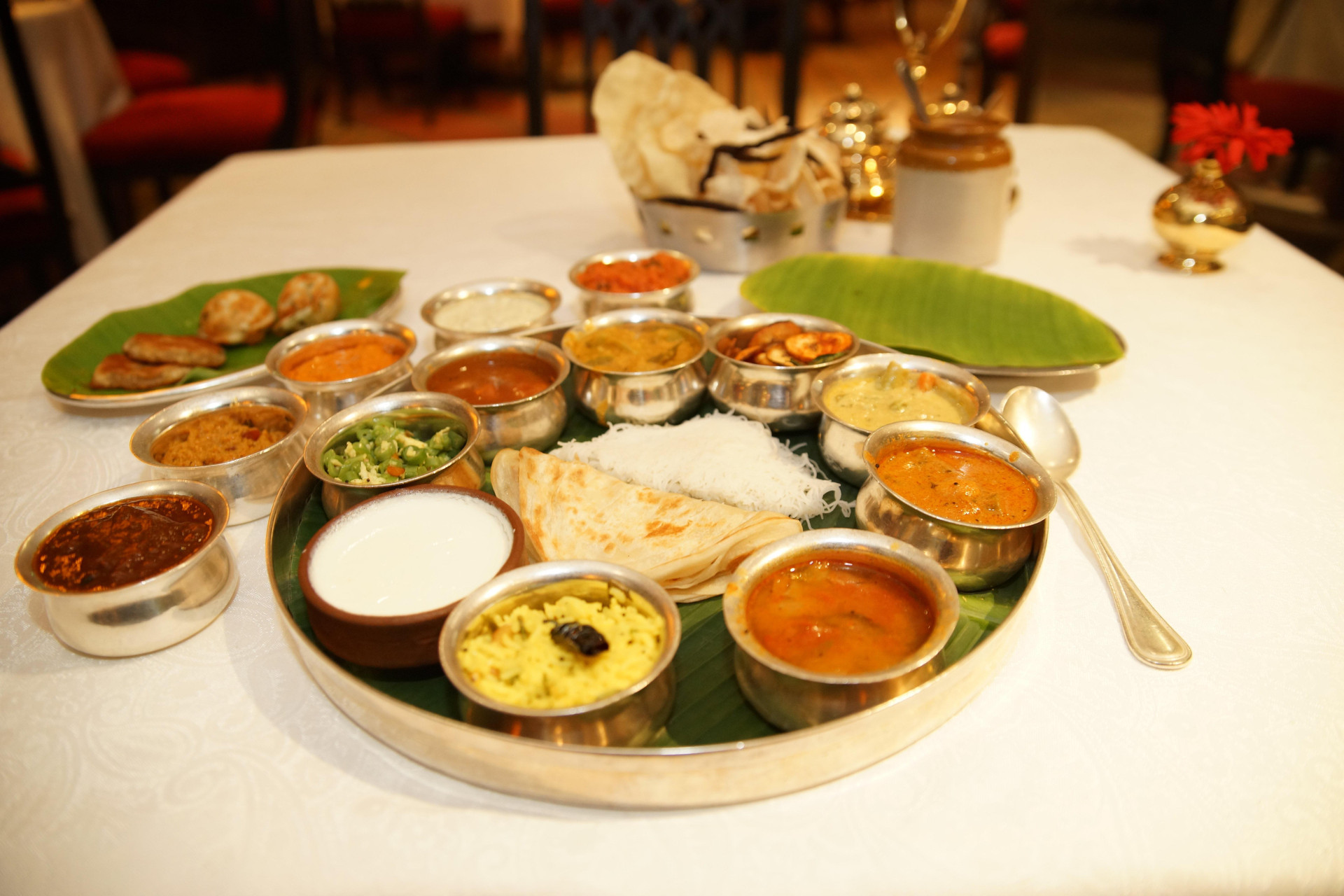Restaurant Crowne Plaza Chennai Adyar Park, an IHG Hotel