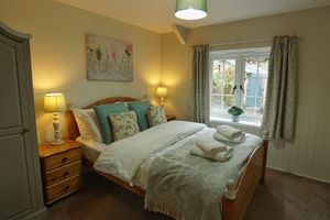 Alquiler Vacacional - Family Friendly Rural Riverside 5-bed Cottage