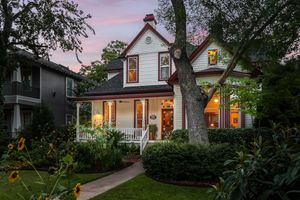 Alojamiento - Brava House Bed and Breakfast