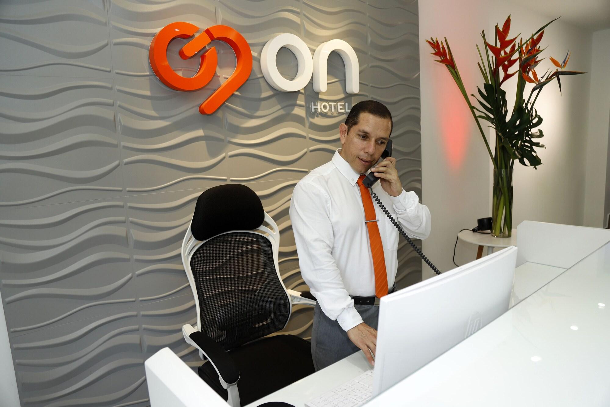 Vista Lobby ON APARTASUITES