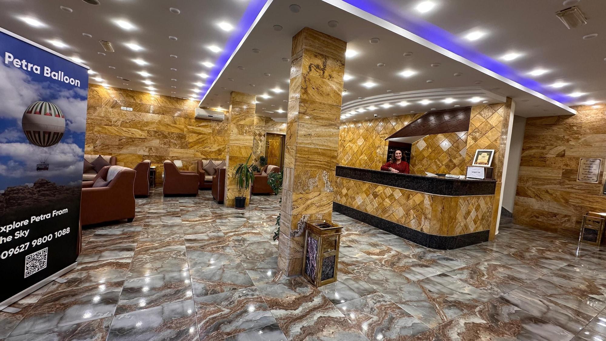 Vista Lobby Sharah Mountains Hotel