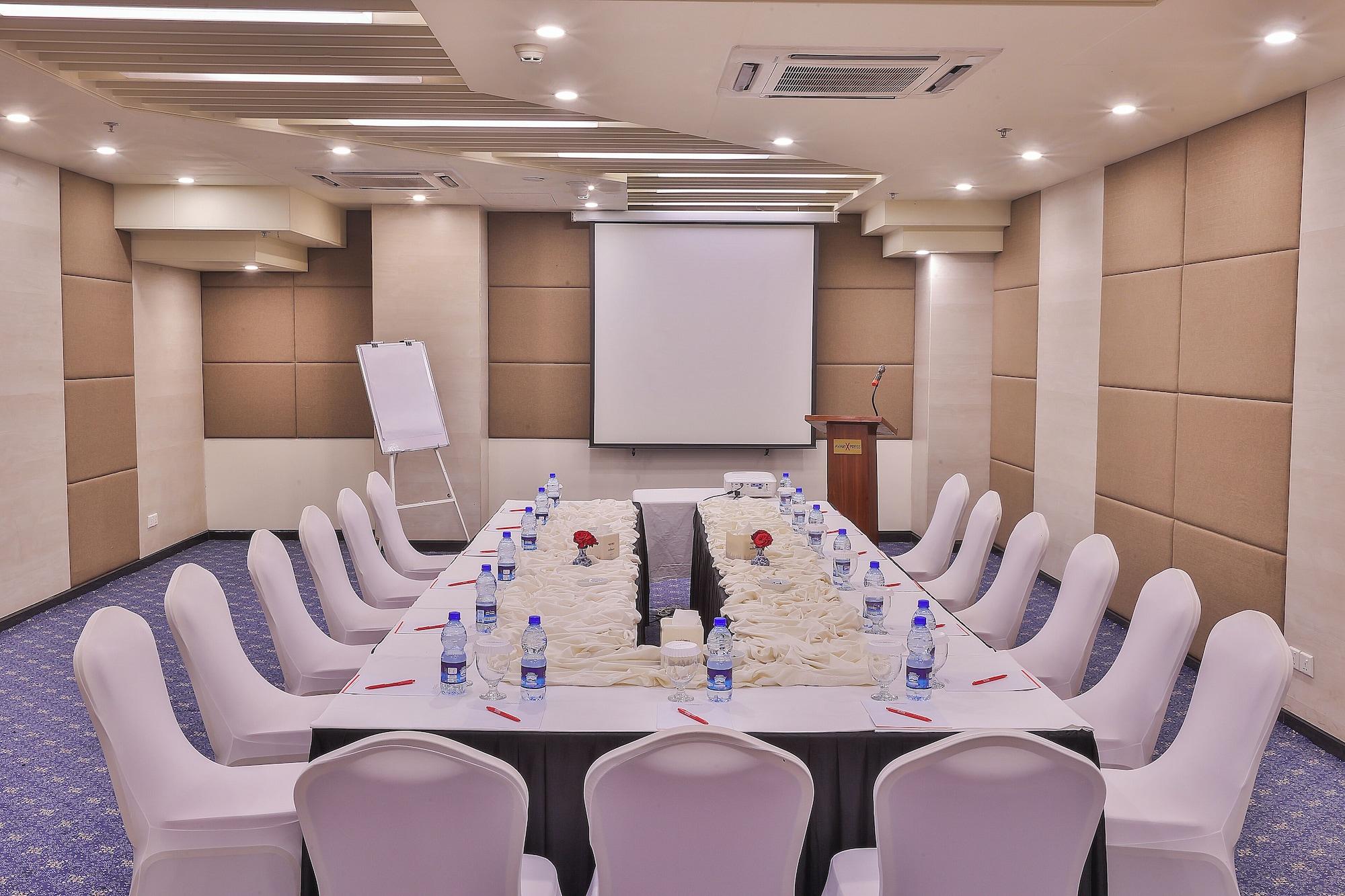 Sala de Reuniones Avari Xpress Multan