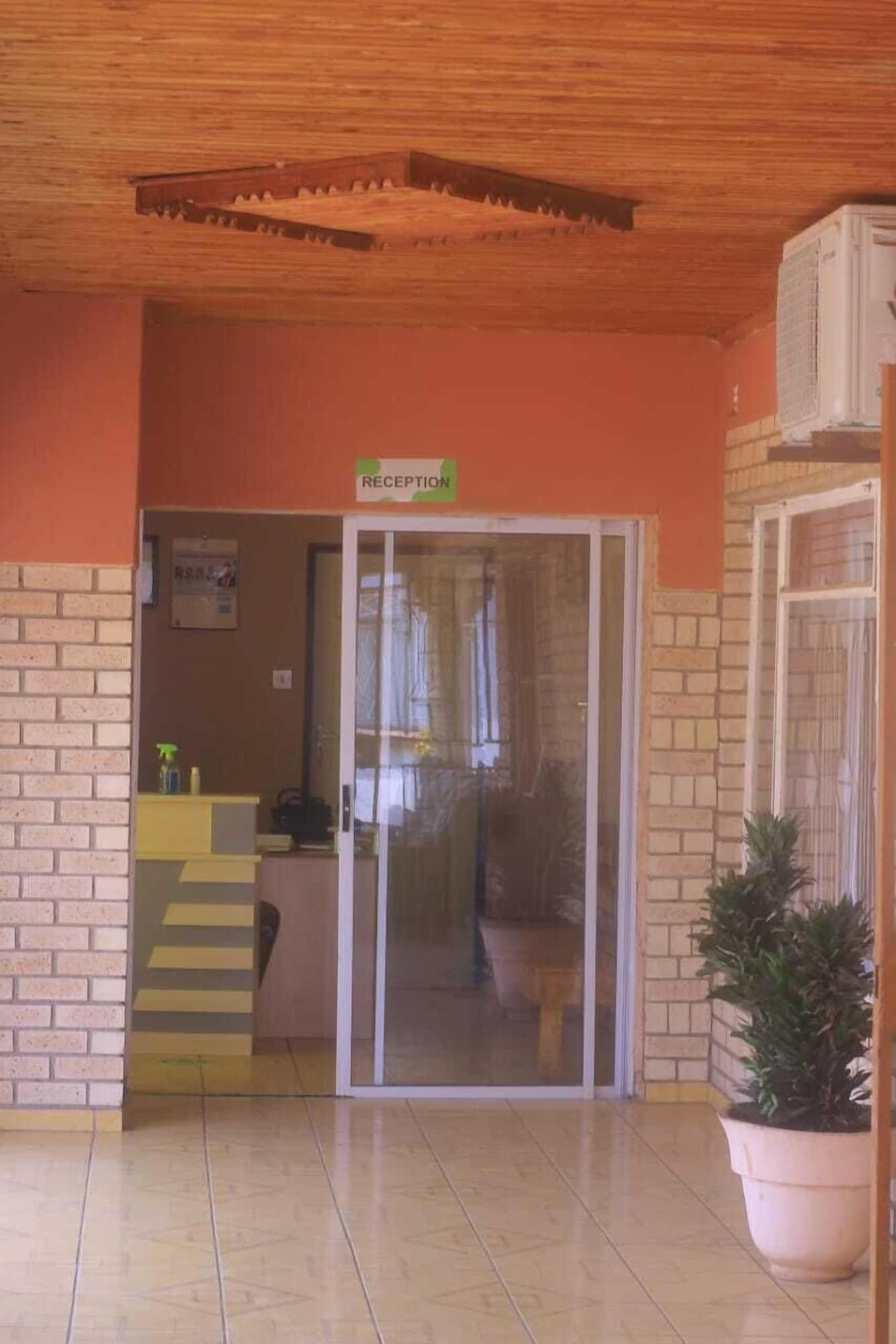 Vista Lobby The Wild Thing Guesthouse