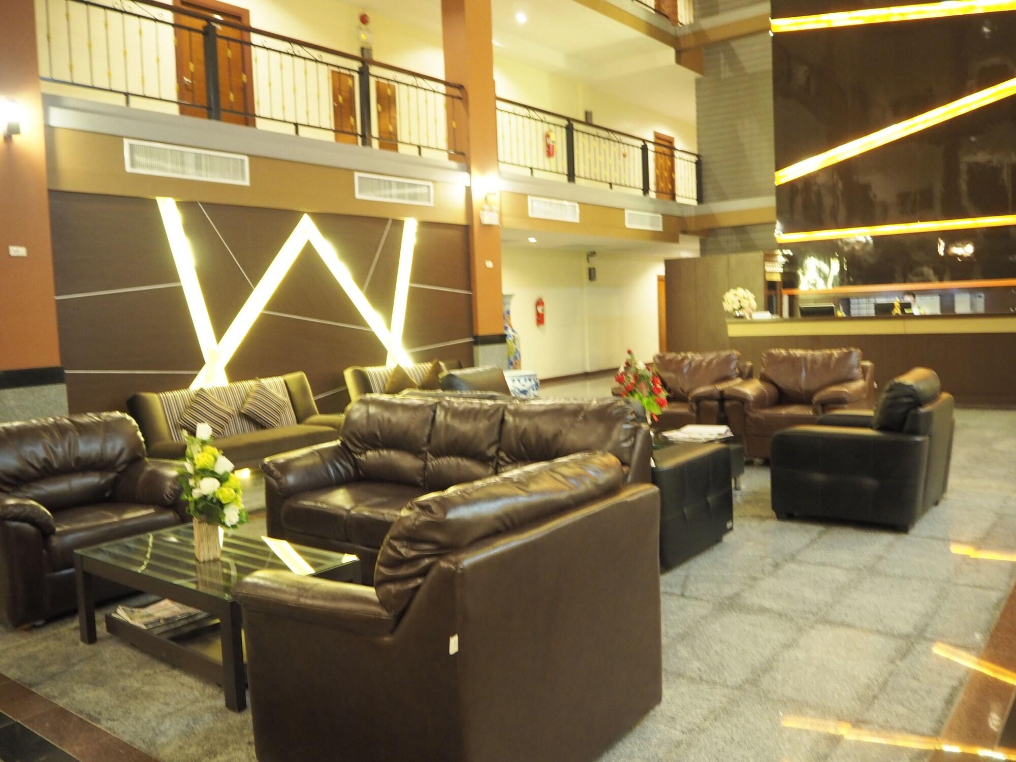 Vista Lobby Suksomboon Hotel