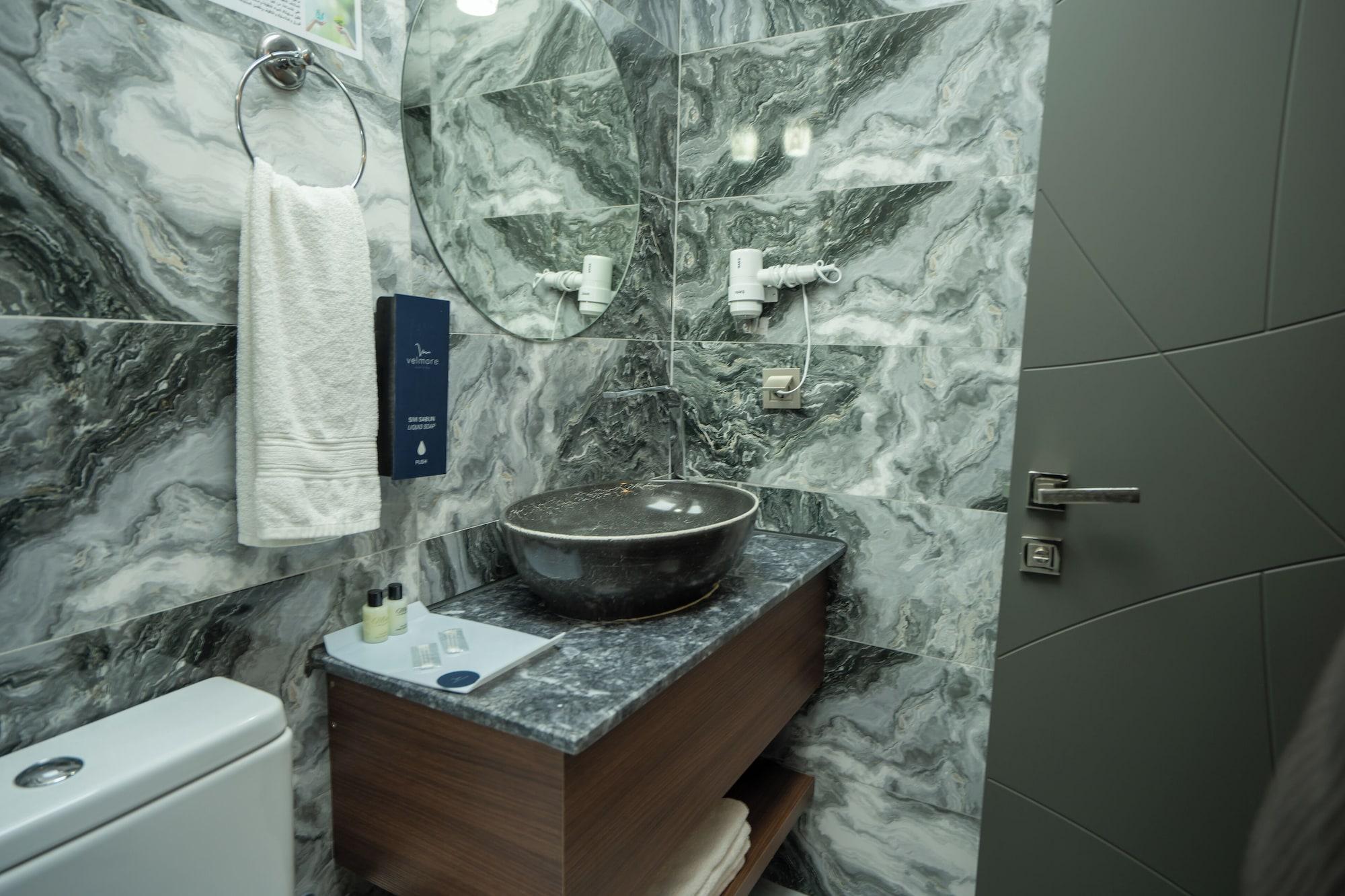 Equipamiento de Habitación VELMORE HOTEL & SPA