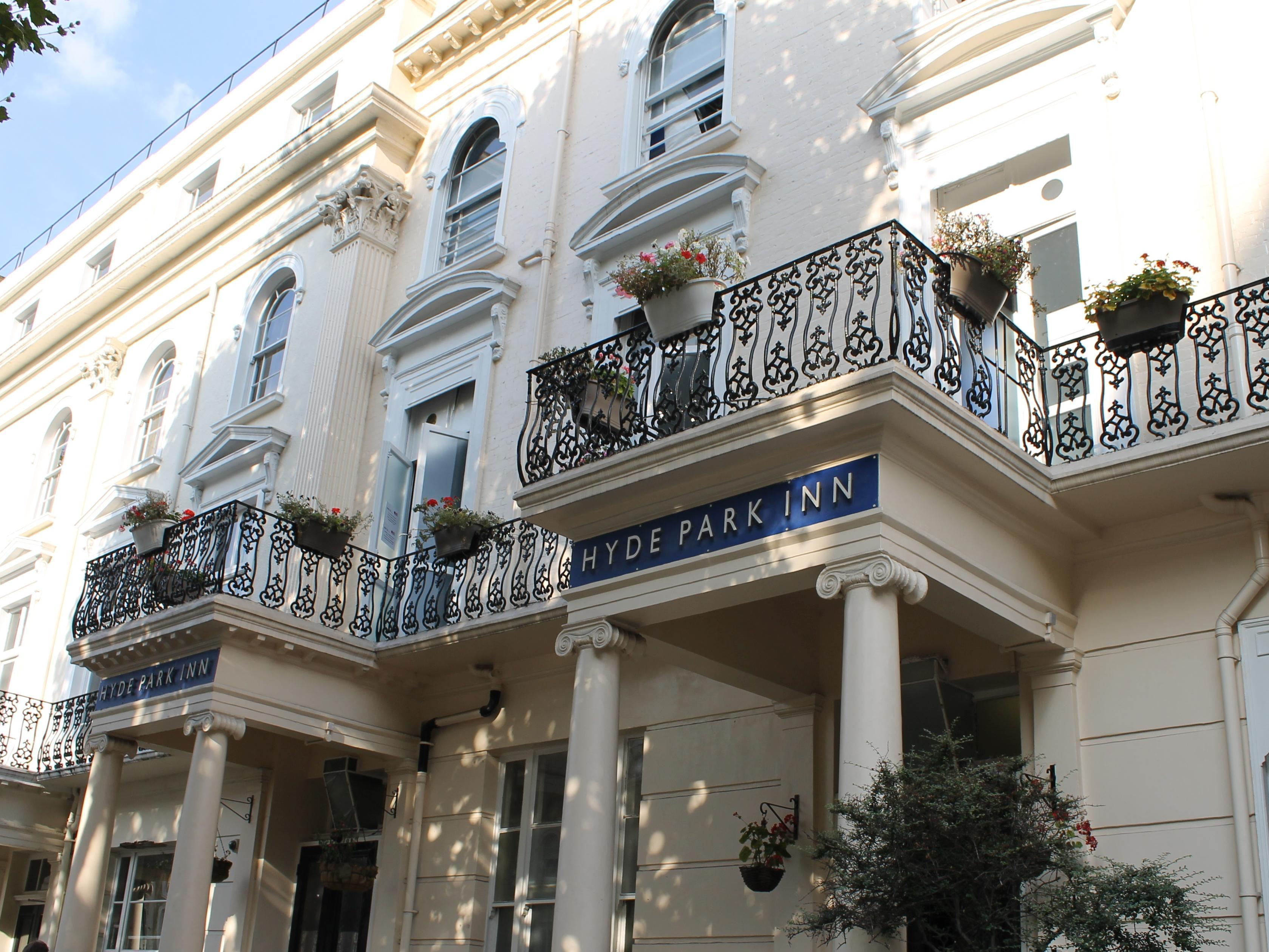 Vista Exterior Smart Hyde Park Inn Hostel