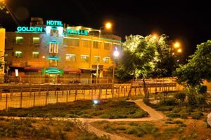 Alojamiento - Golden Walls hotel