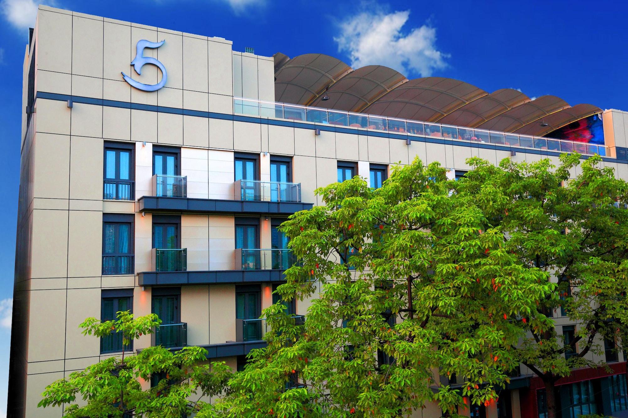 Vista Exterior LN Hotel Five