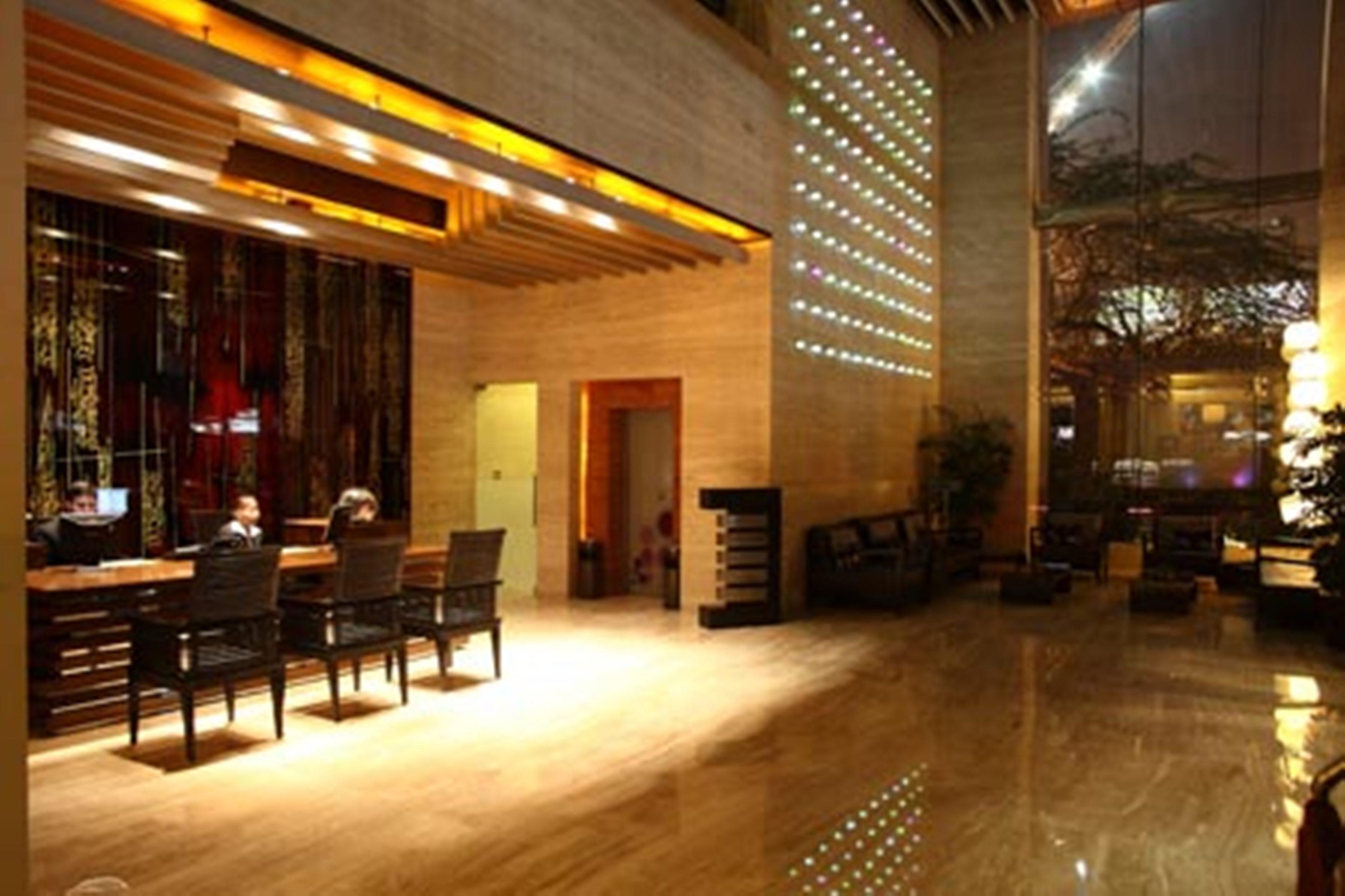 Vista Lobby Mosaic Original, Noida