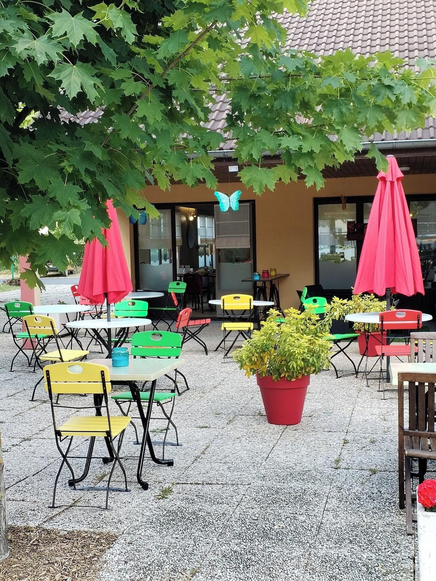 Equipamiento de Habitación Campanile Maubeuge