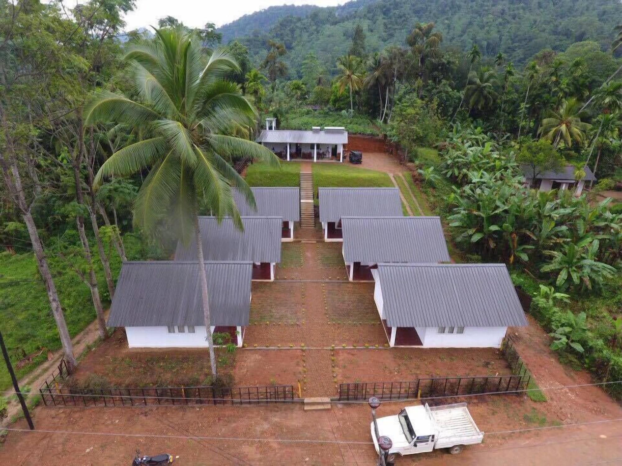 Varios Sinharaja Forest Sanctuary Hotel