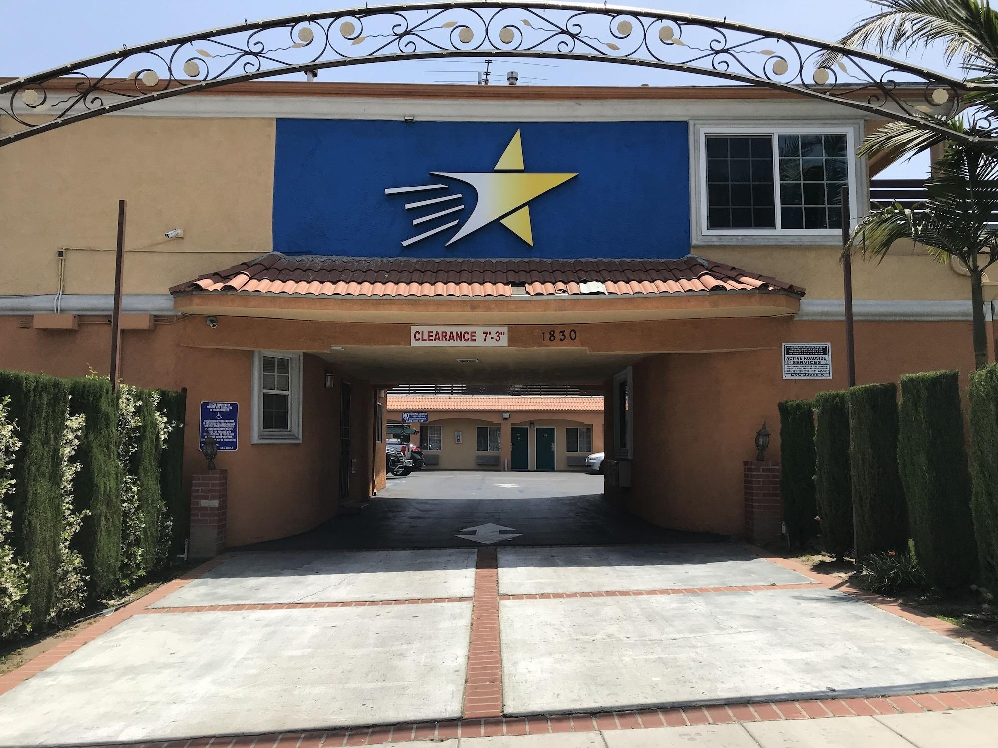 Varios Starlight Inn La Brea
