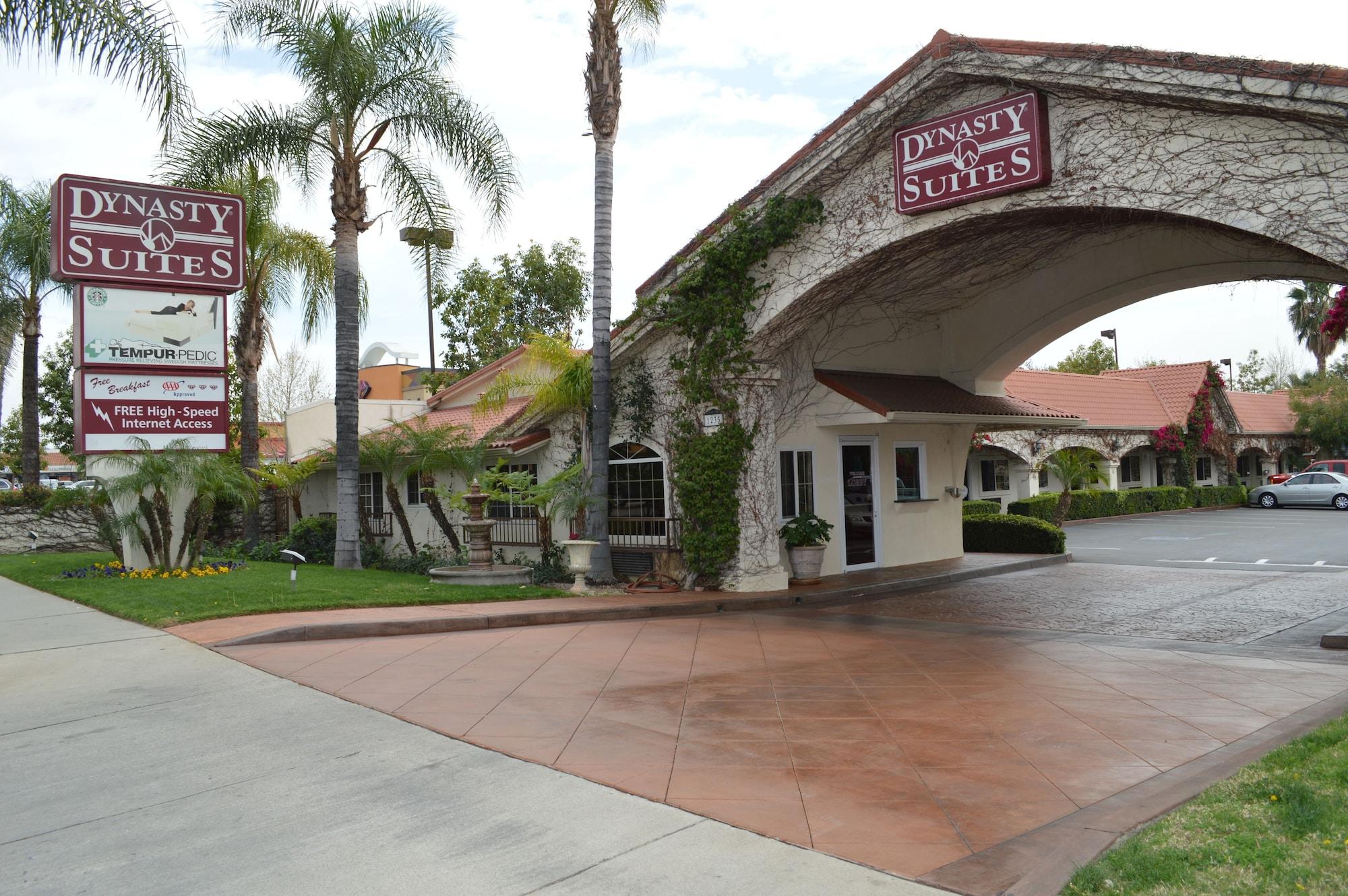 Vista Exterior Dynasty Suites Redlands