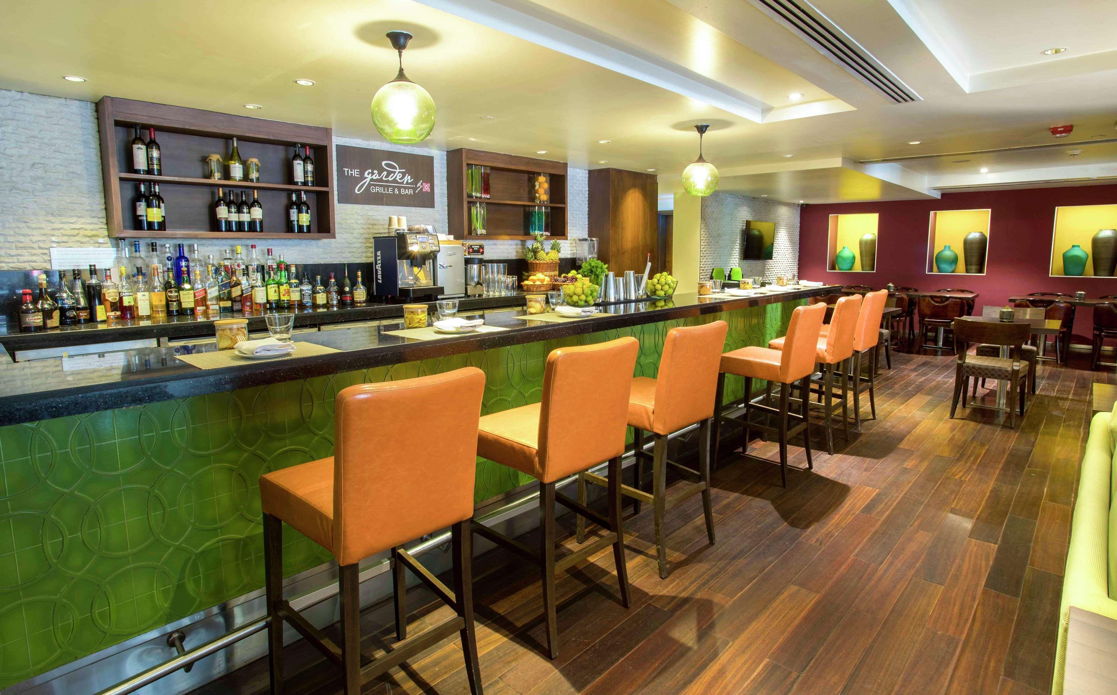 Bar/Salón Hilton Garden Inn Trivandrum