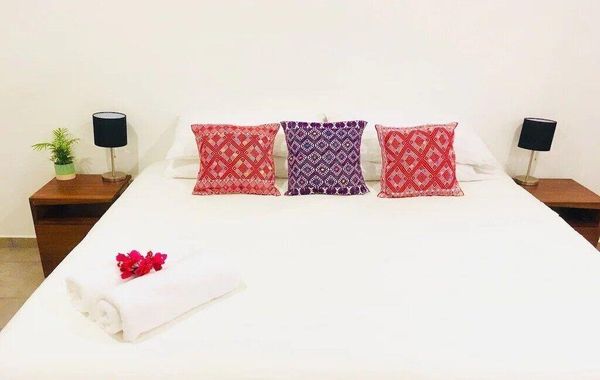 AQUA GUESTHOUSE 5~ A+ INTERNET ~ STEPS TO THE BEACH - Hoteles con jacuzzi en Puerto Morelos, México