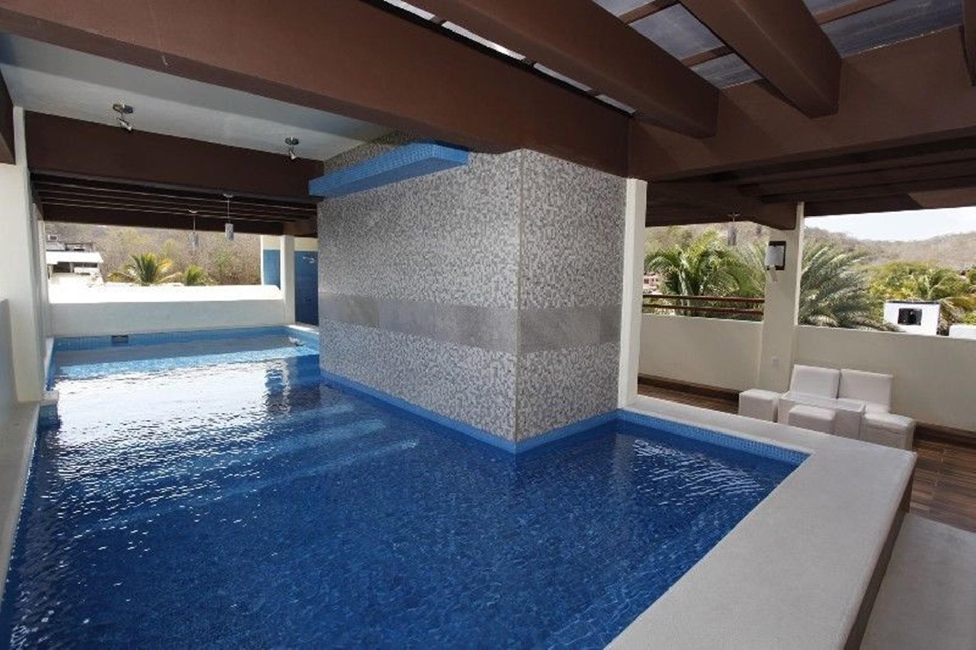 Vista Piscina HOTEL DIAMANTE