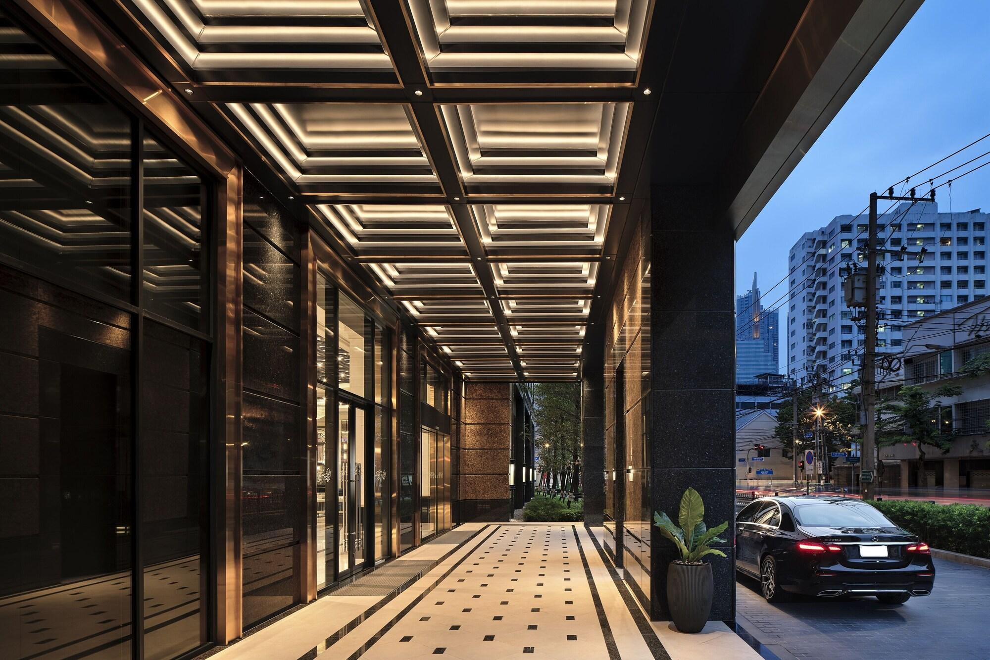 Vista Exterior Grande Centre Point Surawong Bangkok