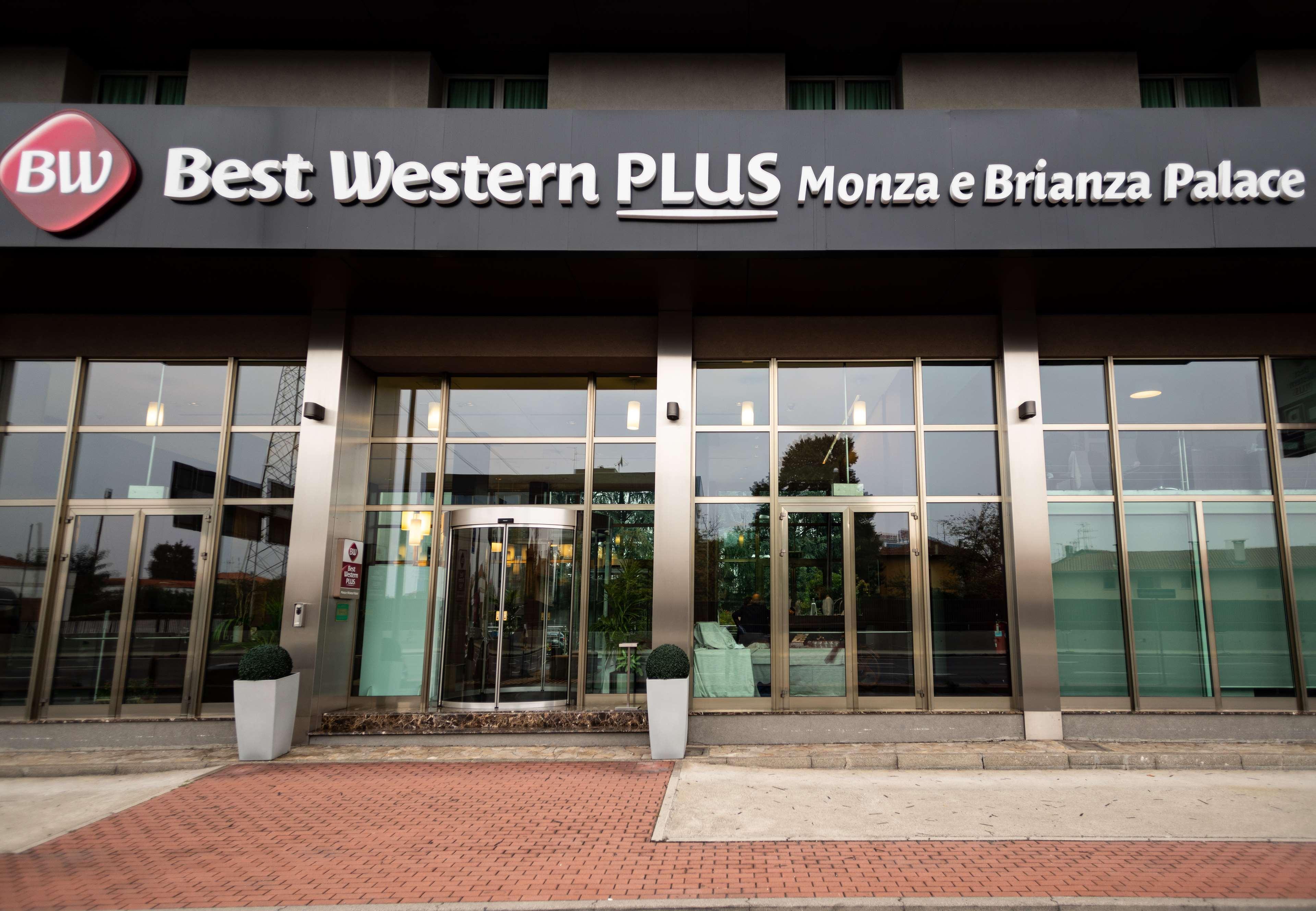 Vista Exterior Best Western Plus Hotel Monza e Brianza Palace
