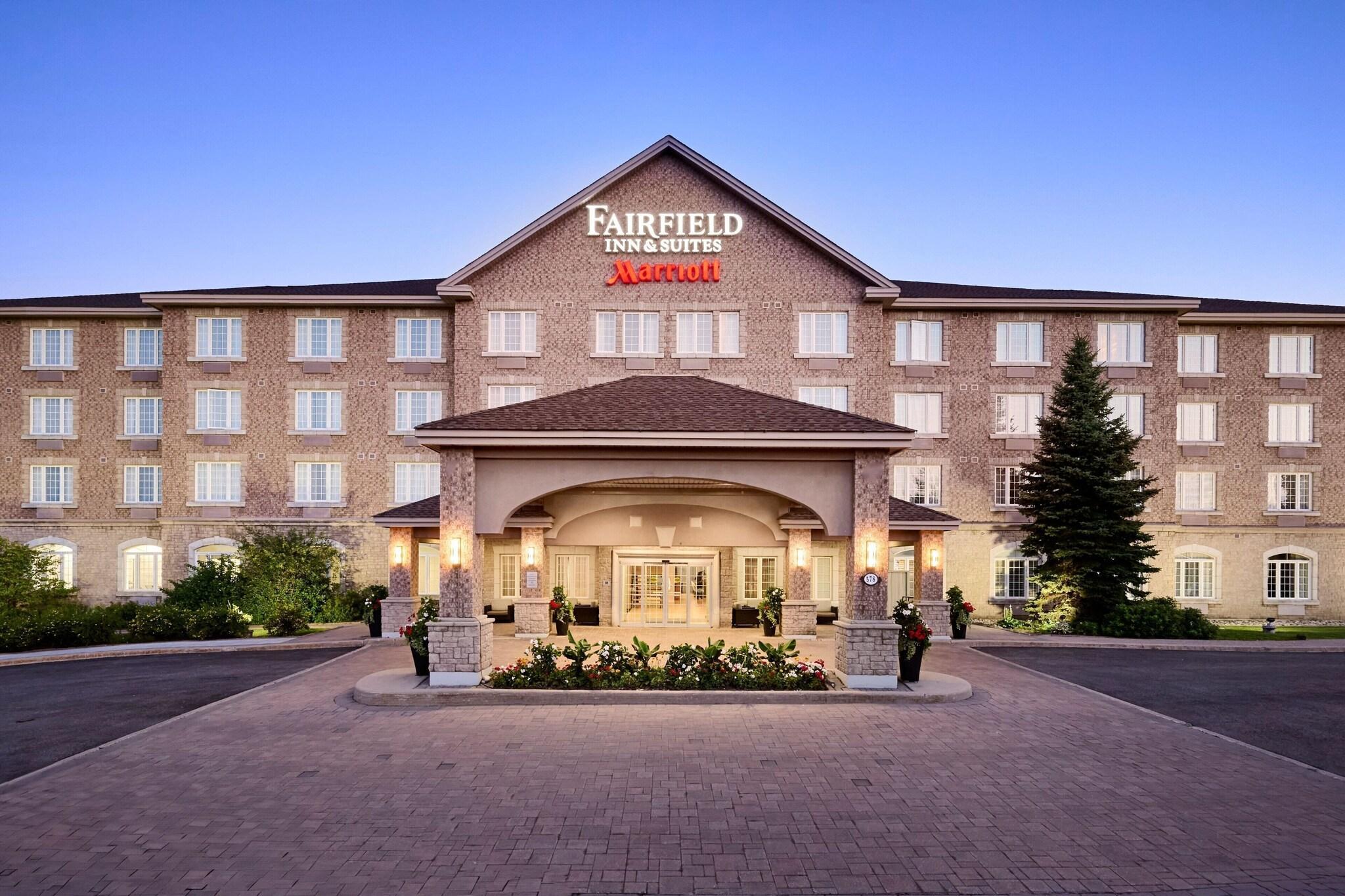 Vista Exterior Fairfield Inn & Suites by Marriott Ottawa Kanata