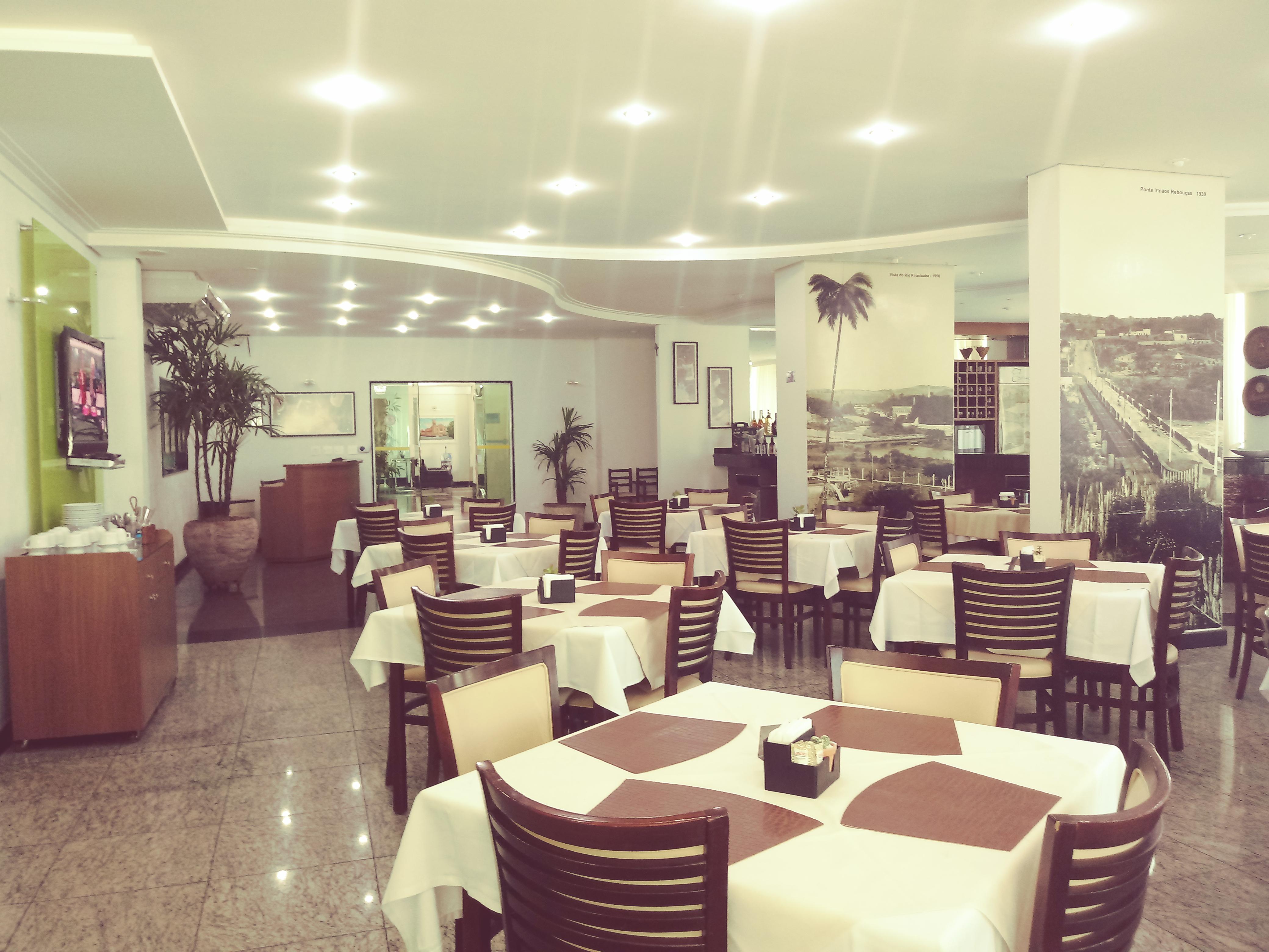 Restaurant Center Flat Hotel e Eventos