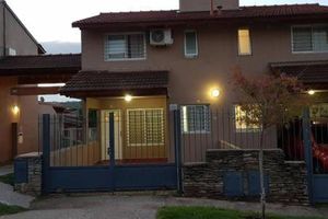 Arriendo temporal - Duplex a mts del Rio con Aire Acond