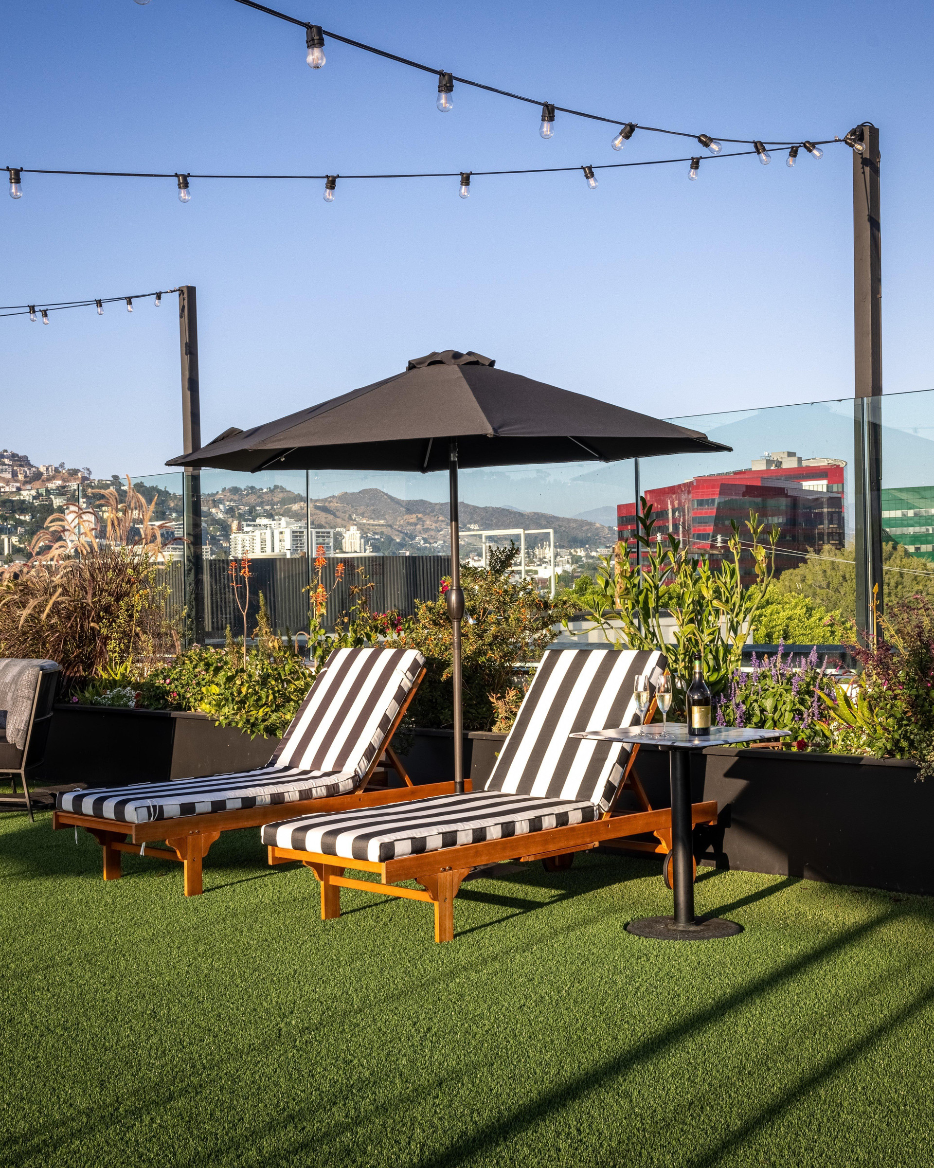 Vista Lobby Kimpton La Peer Hotel West Hollywood by IHG