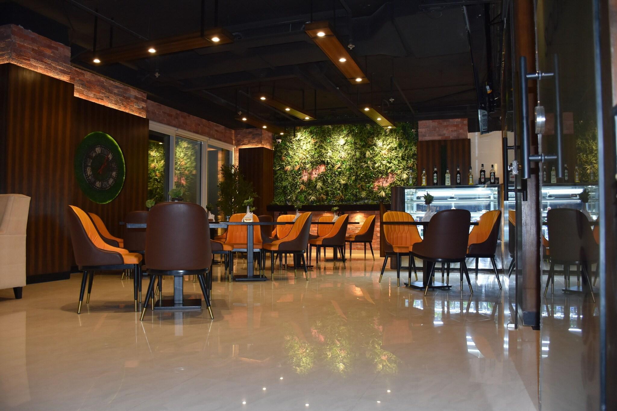 Bar/Salón Al Malqa Elite Hotel