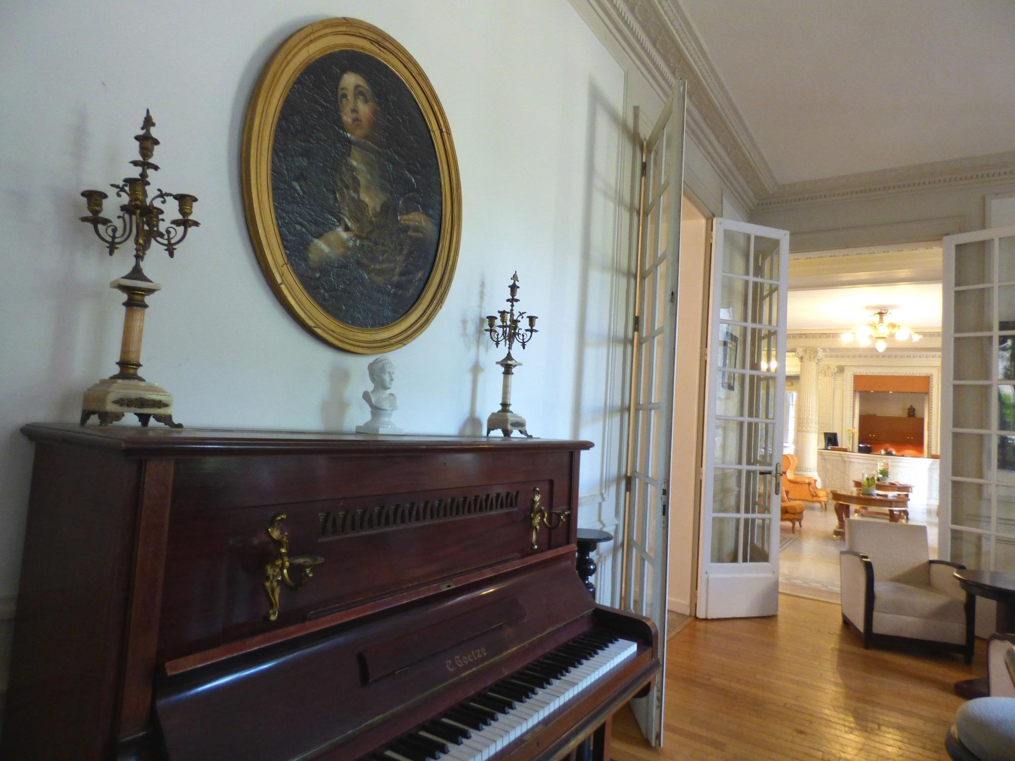 Bar/Salón Le Grand Hotel