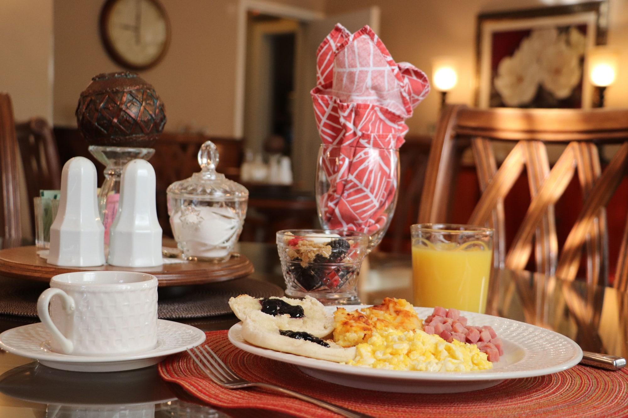 Restaurant 50 Lincoln Short North B&B
