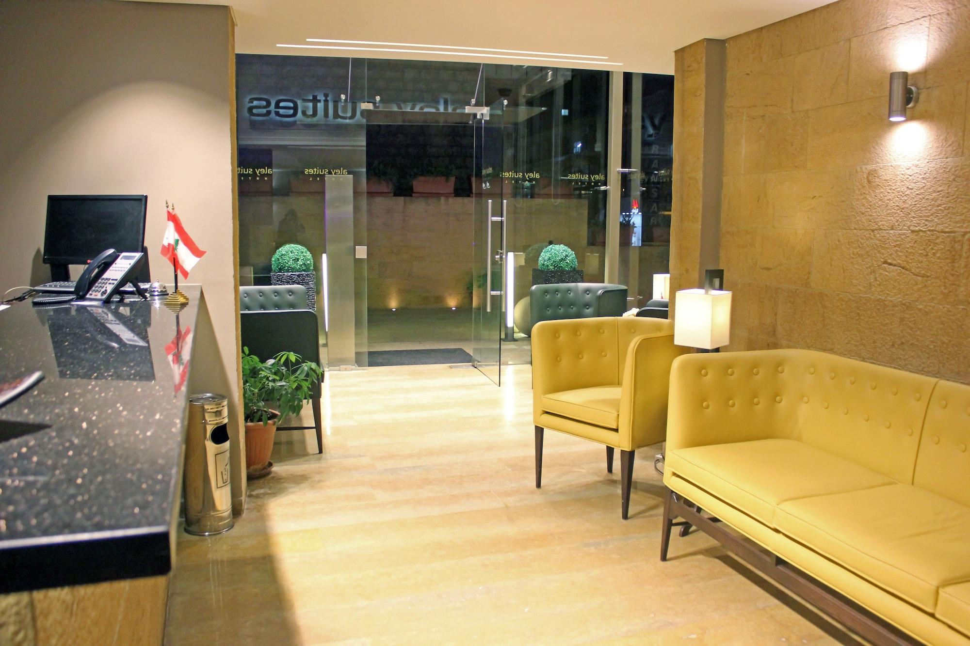Vista Lobby Aley Suites
