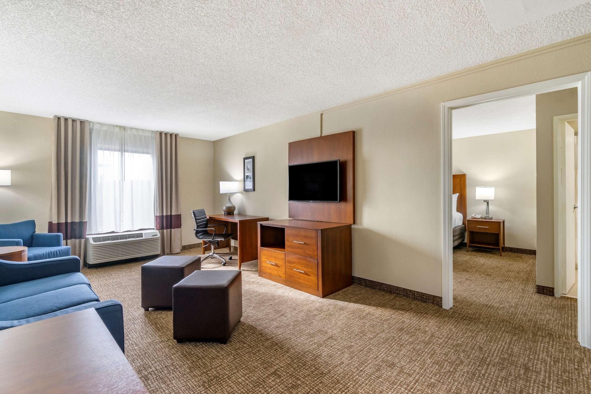 Habitación Comfort Inn & Suites St. Pete - Clearwater International Airport