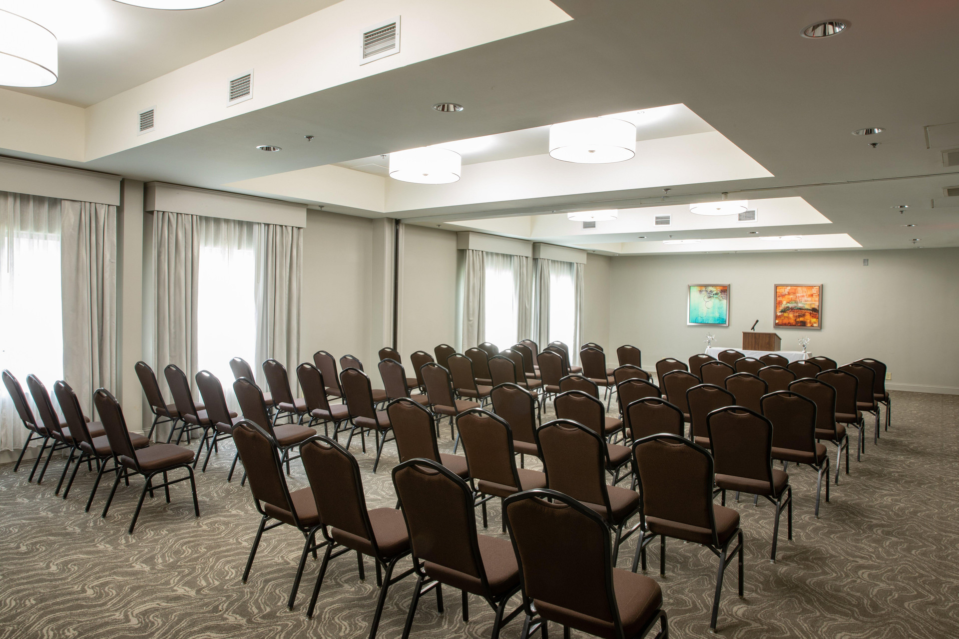 Centro de Negocios Holiday Inn Hotel & Suites Raleigh-Cary (I-40 @Wal