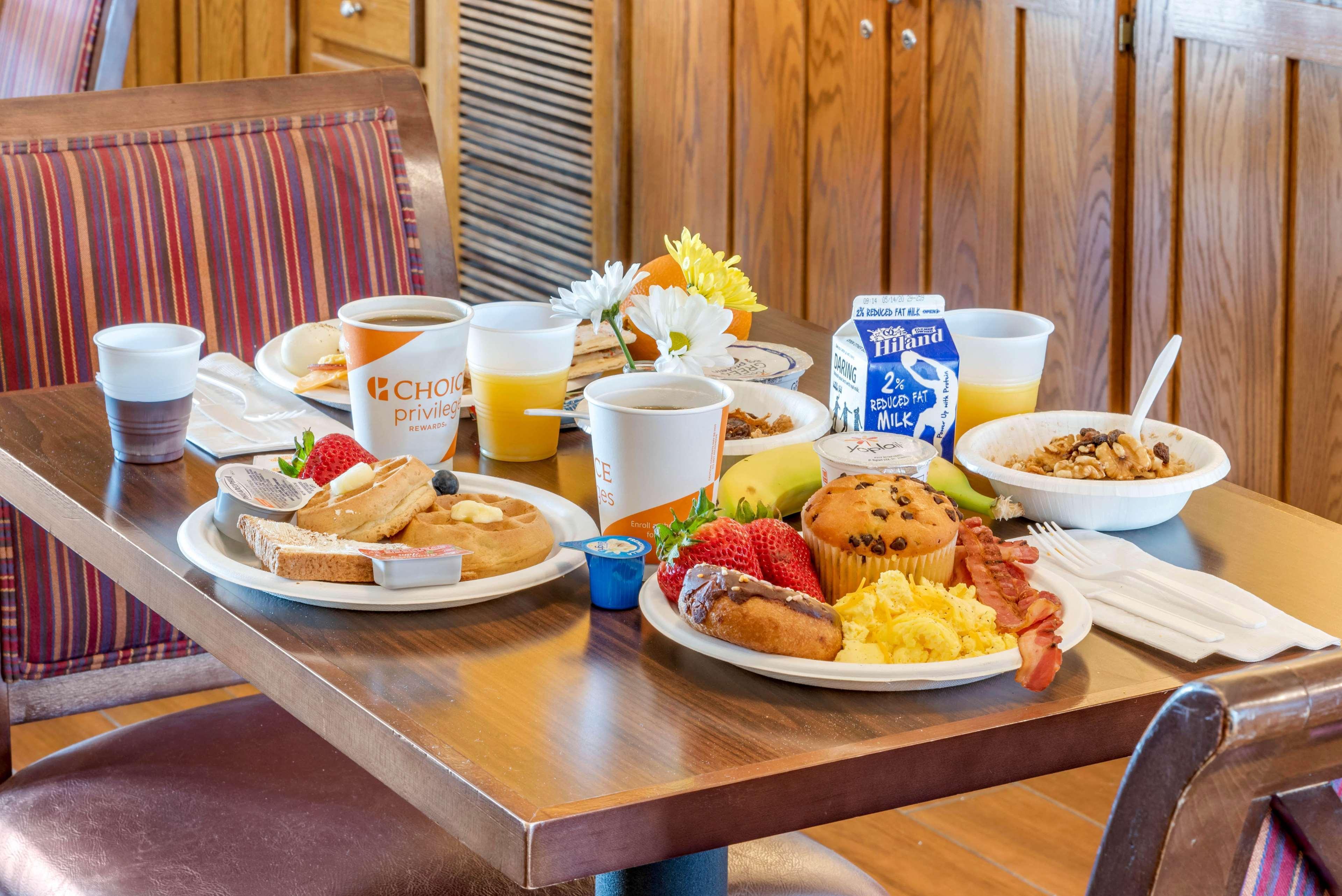 Restaurant Comfort Inn Sedalia Station