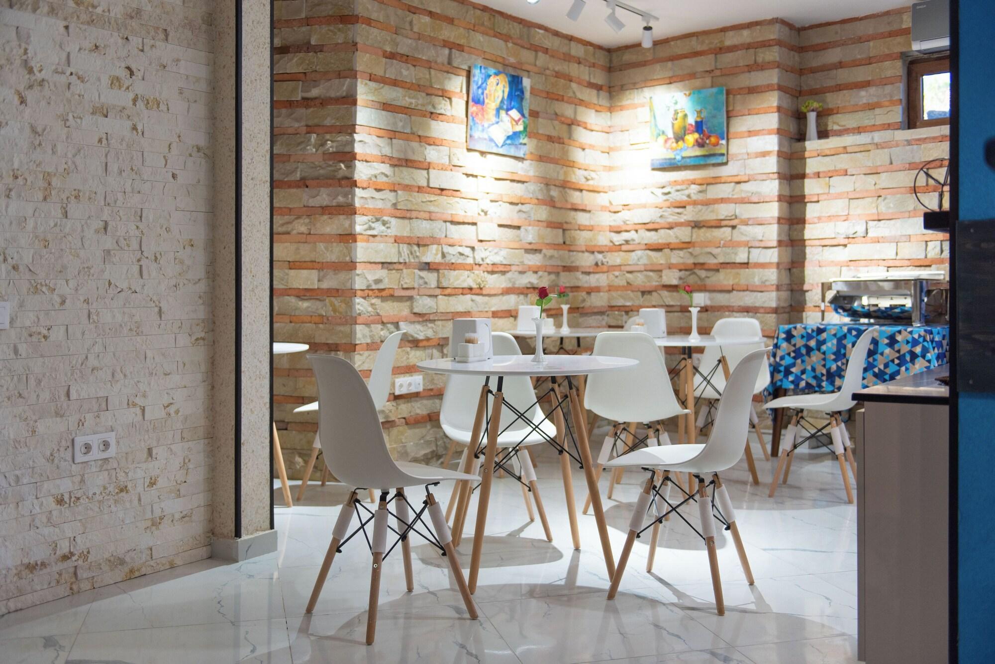 Restaurant Kraveli Hotel