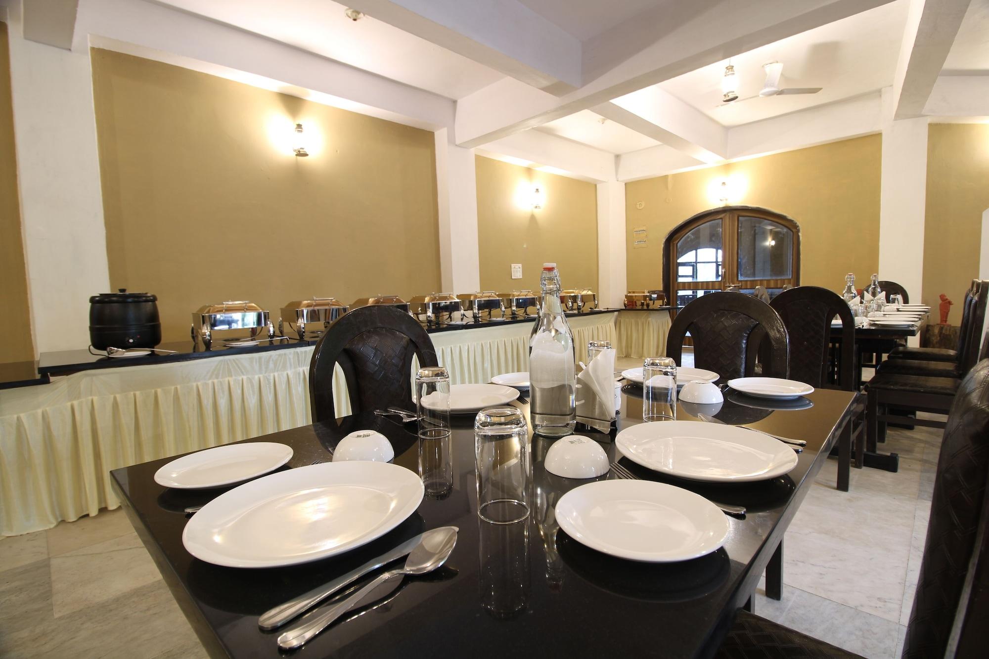 Restaurant Mridu Kishore Resort