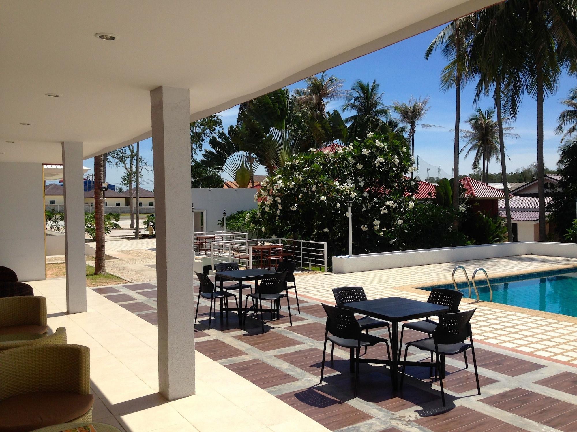 Restaurant Suwan Driving Range and Resort
