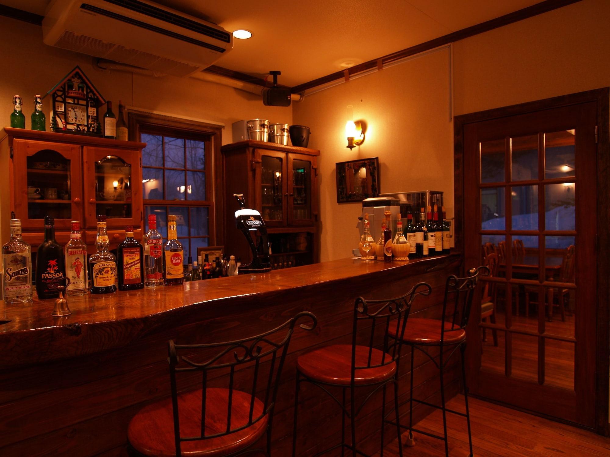Bar/Salón PENSION & TRATTORIA Syo