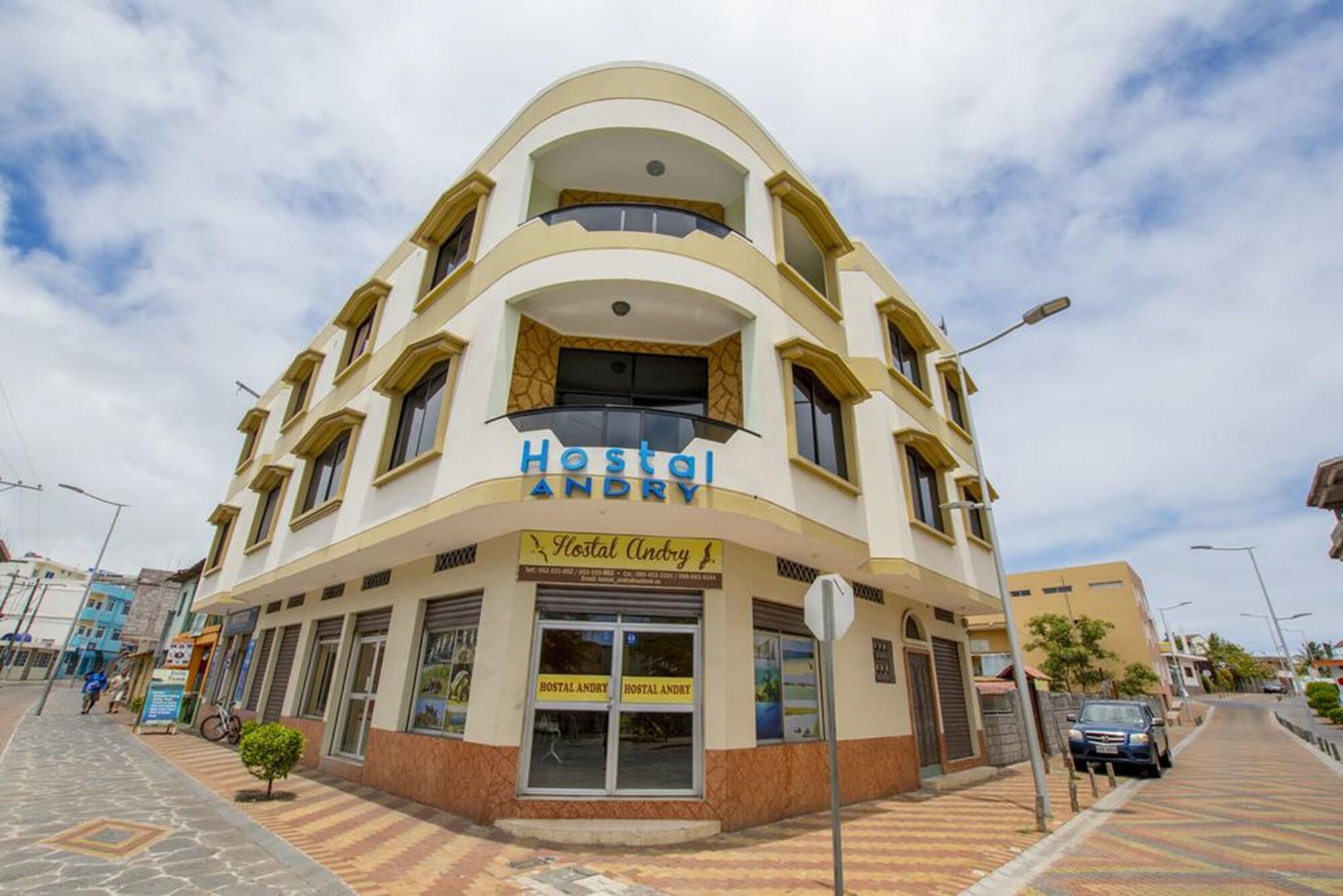 Varios Hostal Andry