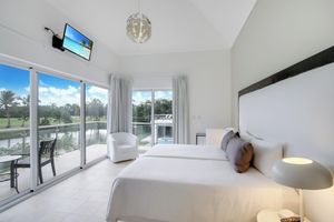 Alquiler Vacacional - Two Luxury Villas in Cocotal for Large Groups – With Jacuzzi, Pools, Gym