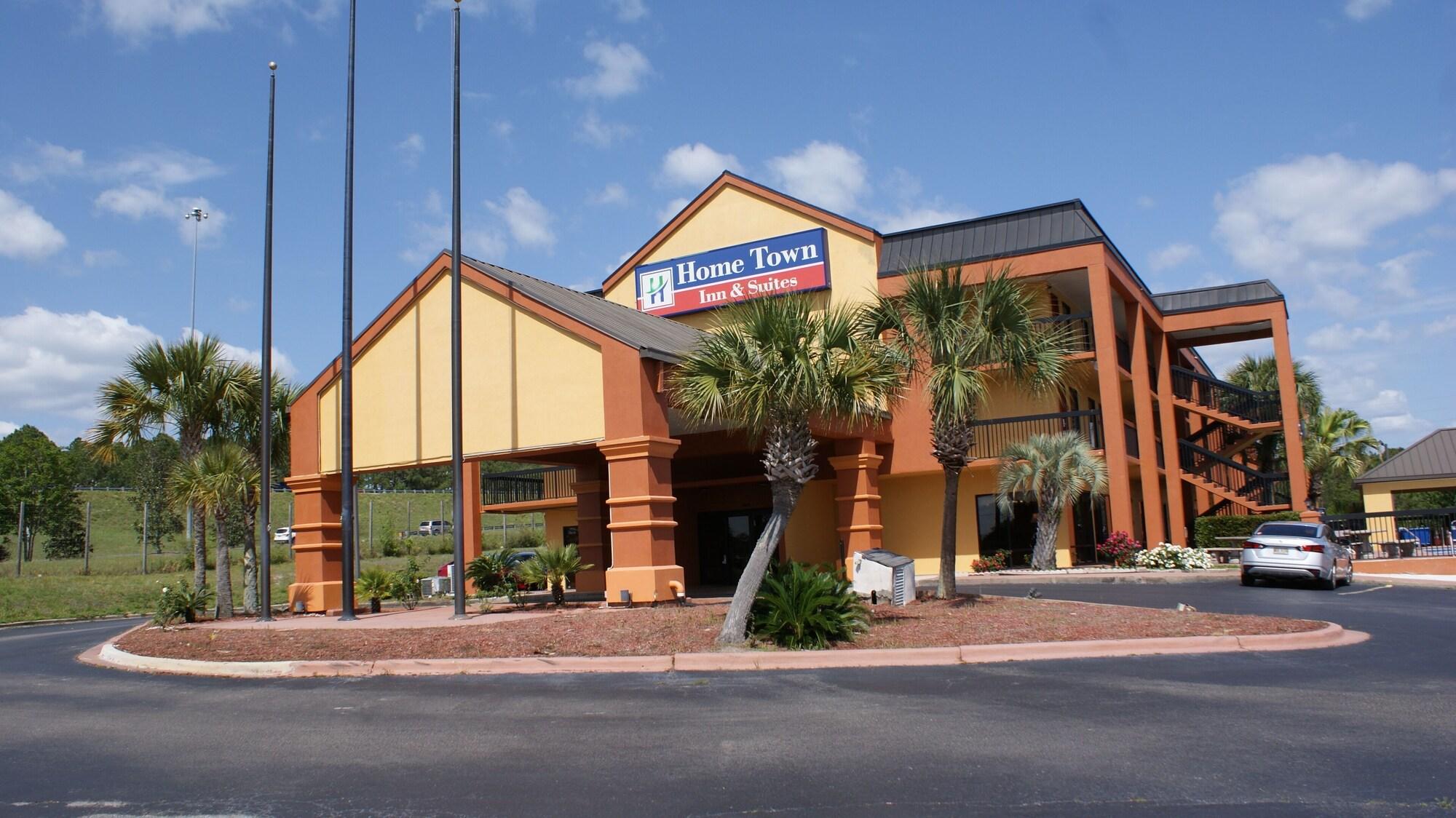 Varios HomeTown Inn & Suites
