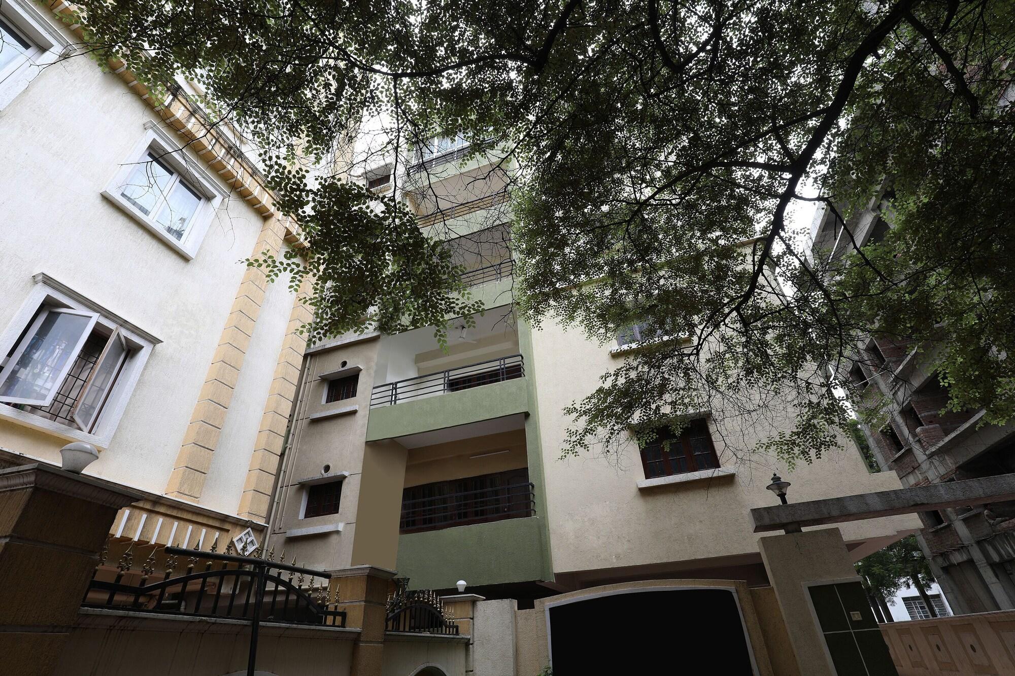 Vista Exterior NirmalVilla Service Apartments