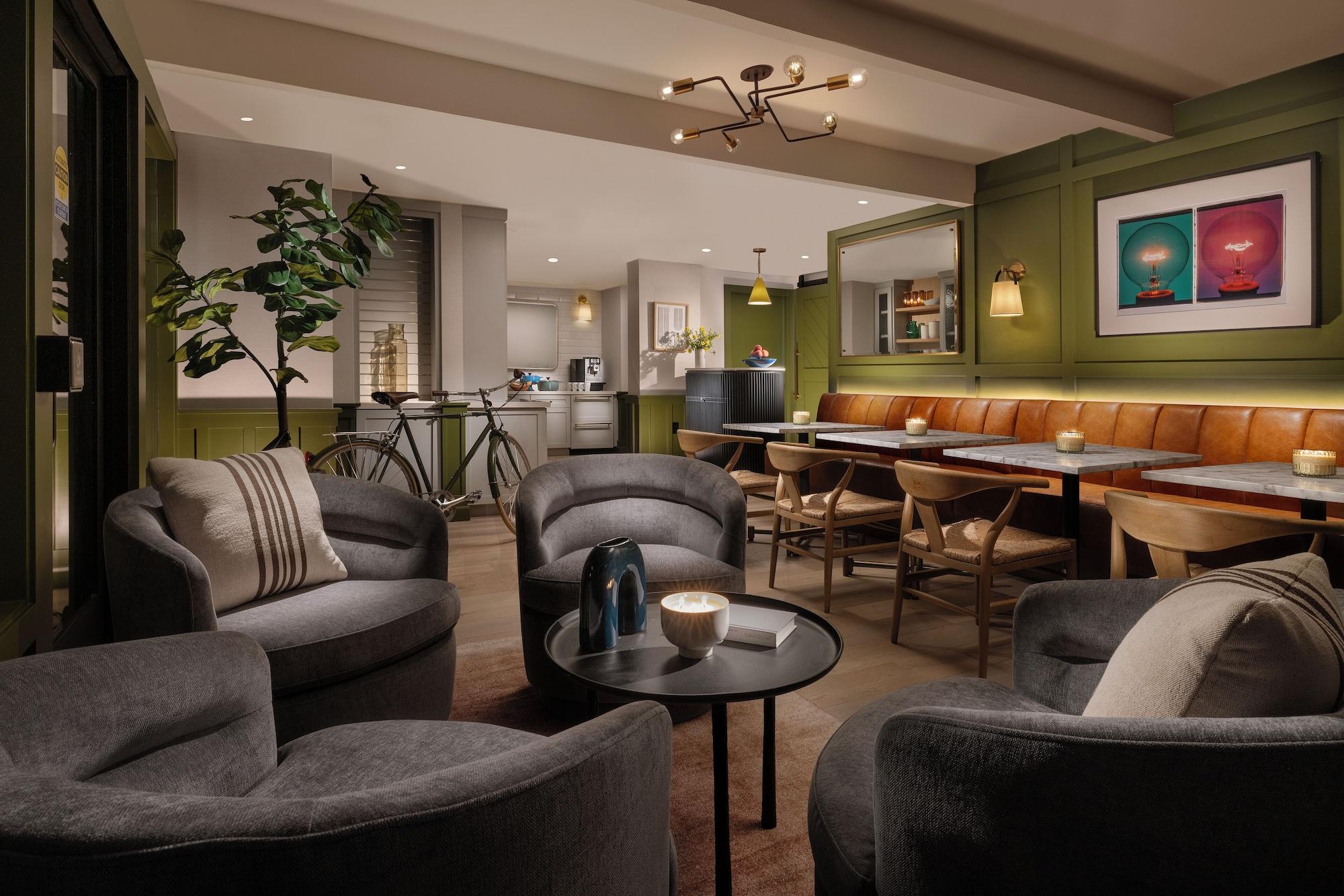 Vista Lobby The Cottages Hotel