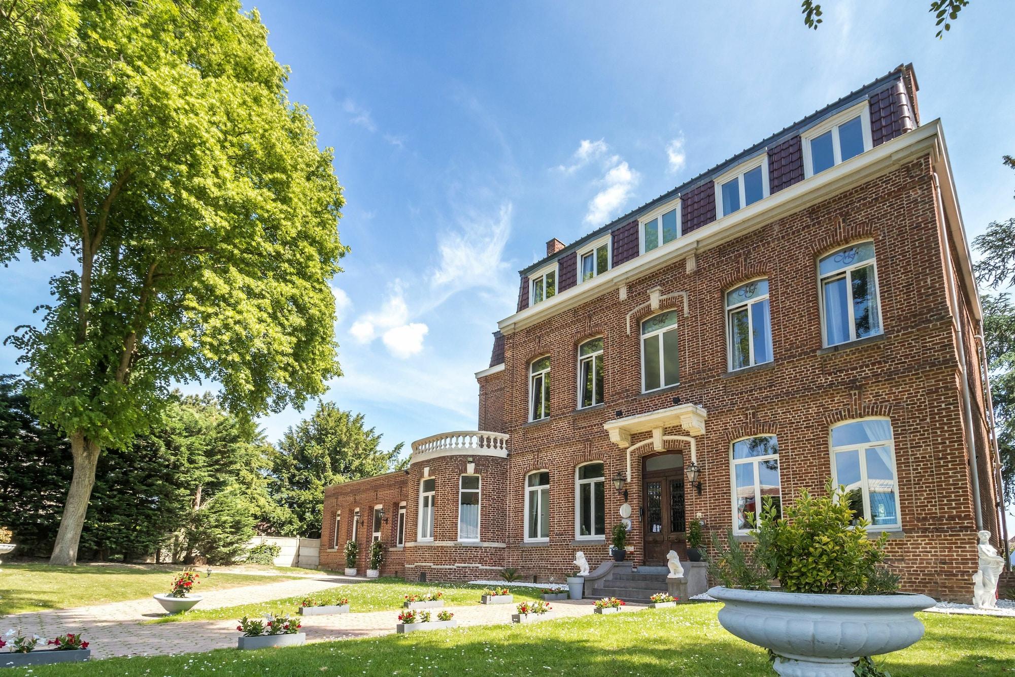 Vista Exterior Le Manoir de Fourcy