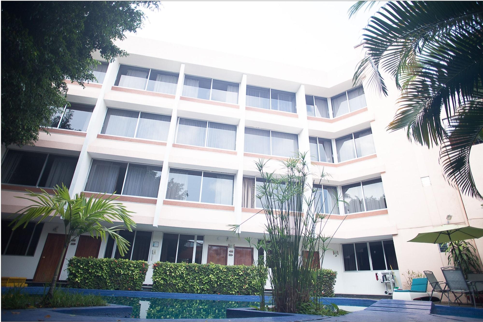 Vista Exterior Hotel Cabildos