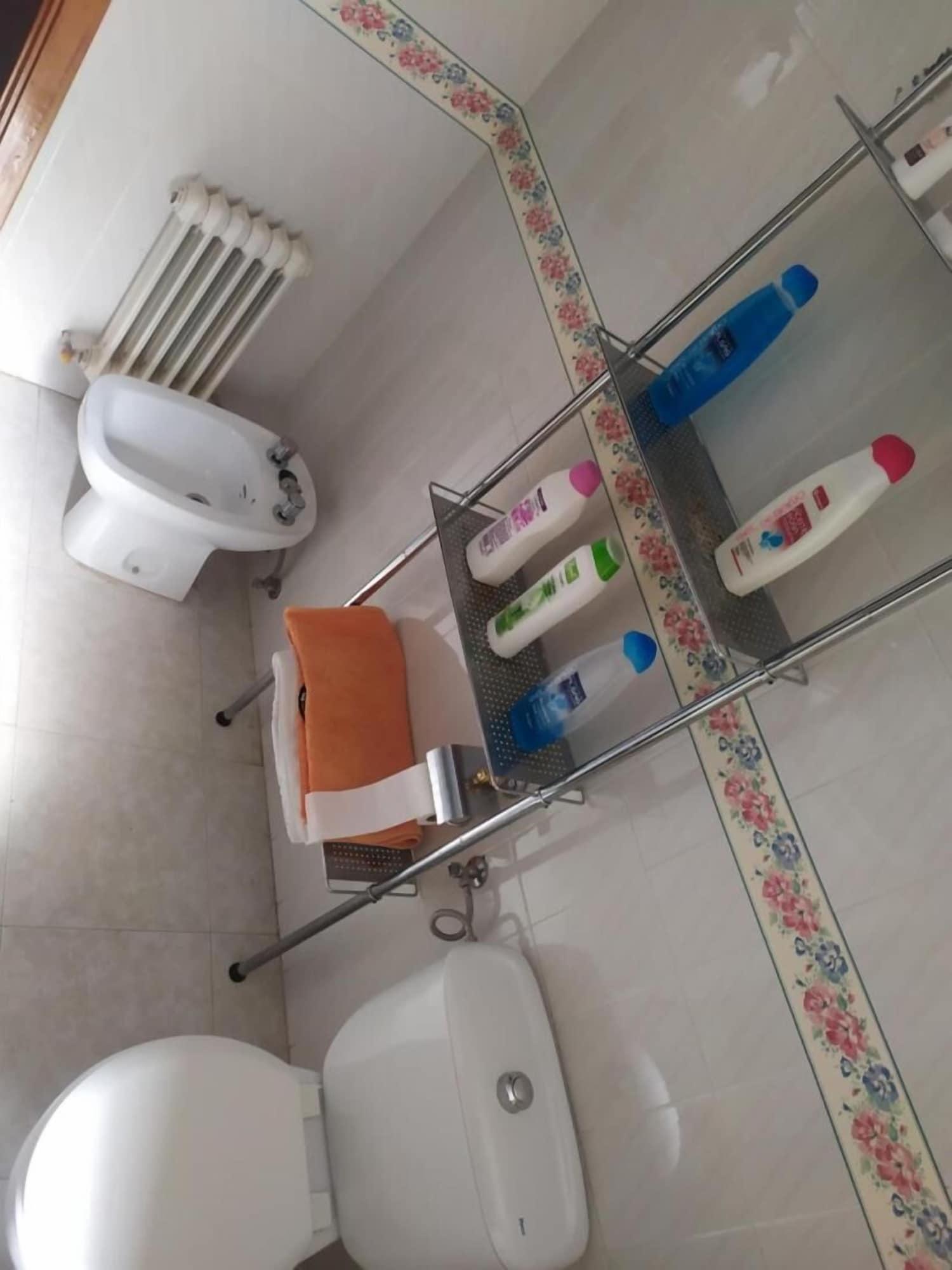 Equipamiento de Habitación Room-cuarto Privado Doble en Toledo
