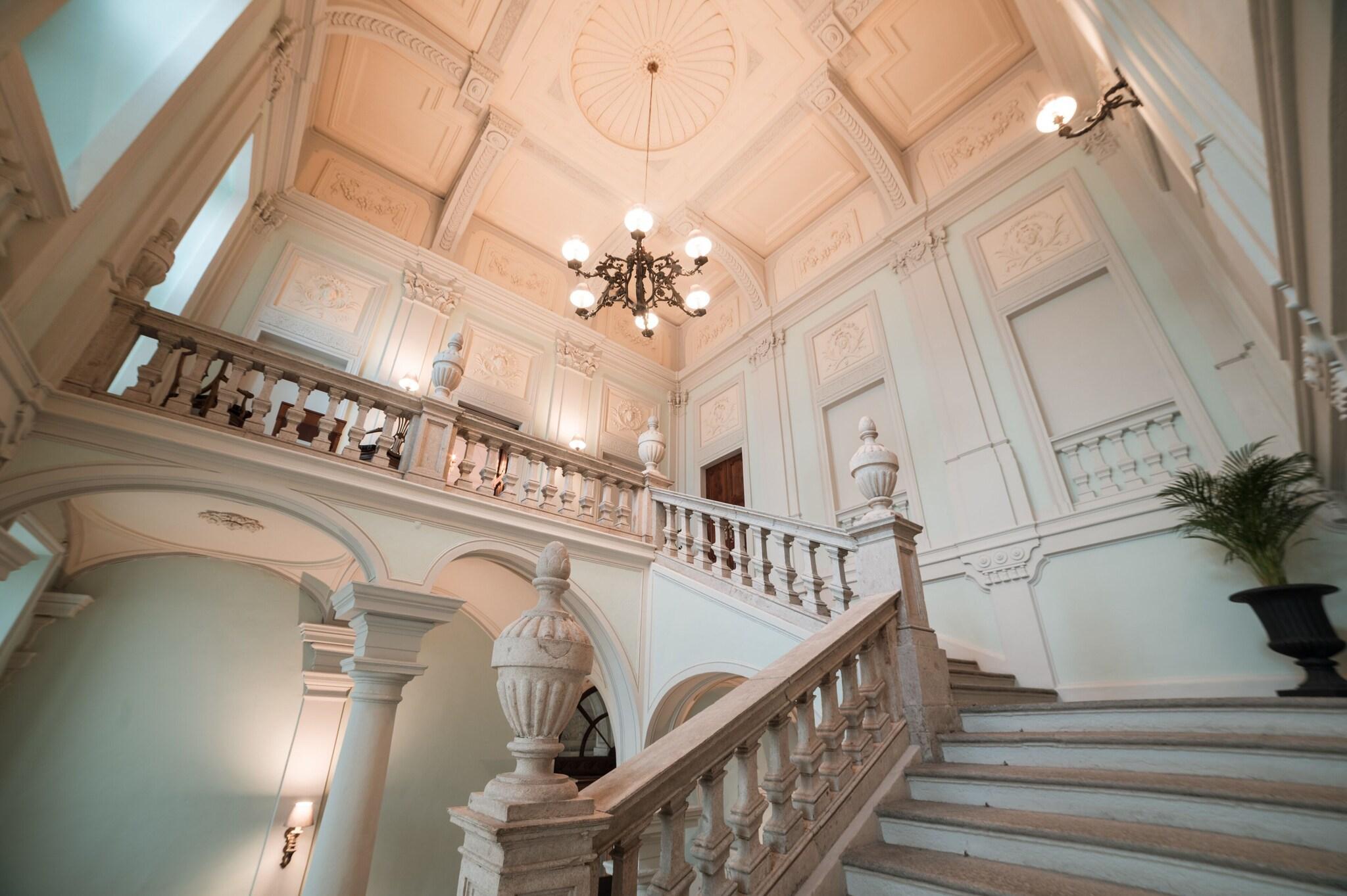 Vista Exterior Royal Palace Luxury Suites & Hotel