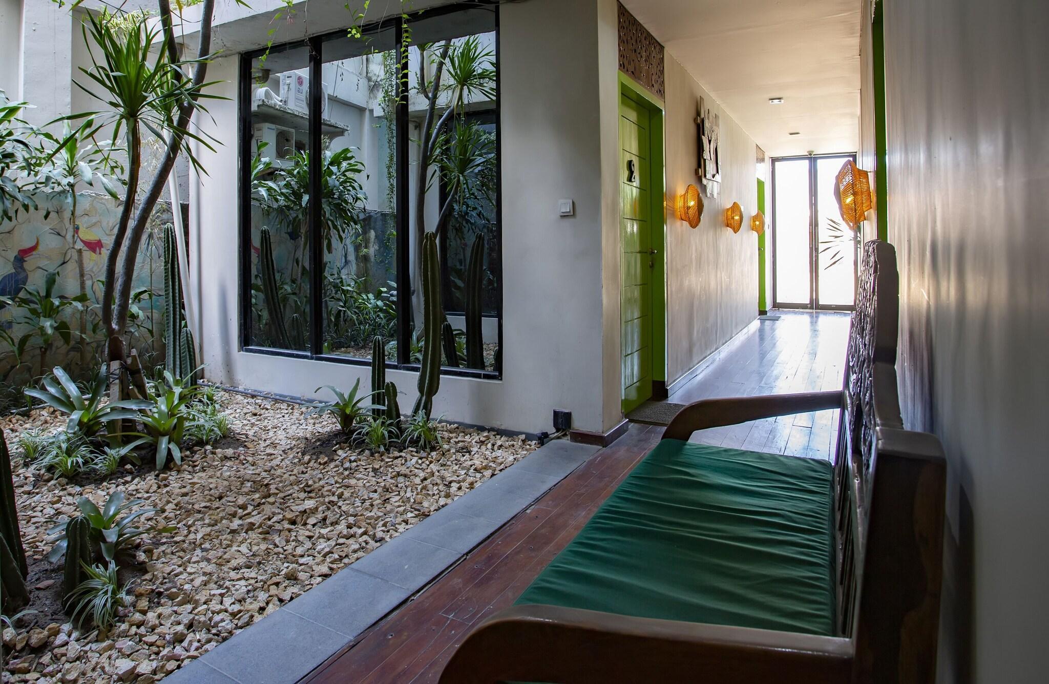 Vista Lobby Eco Tree O'tel