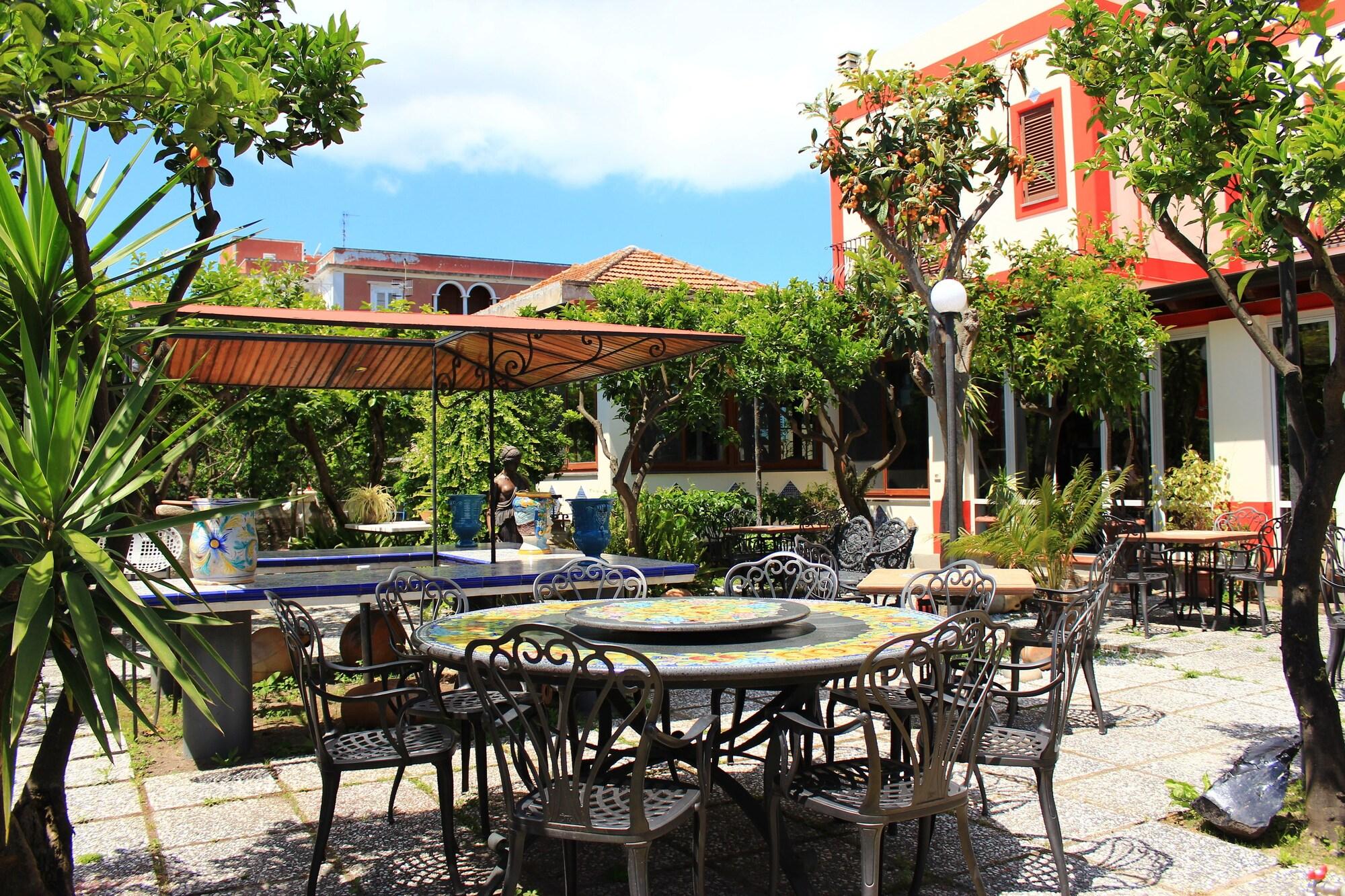 Varios Hotel Oriente