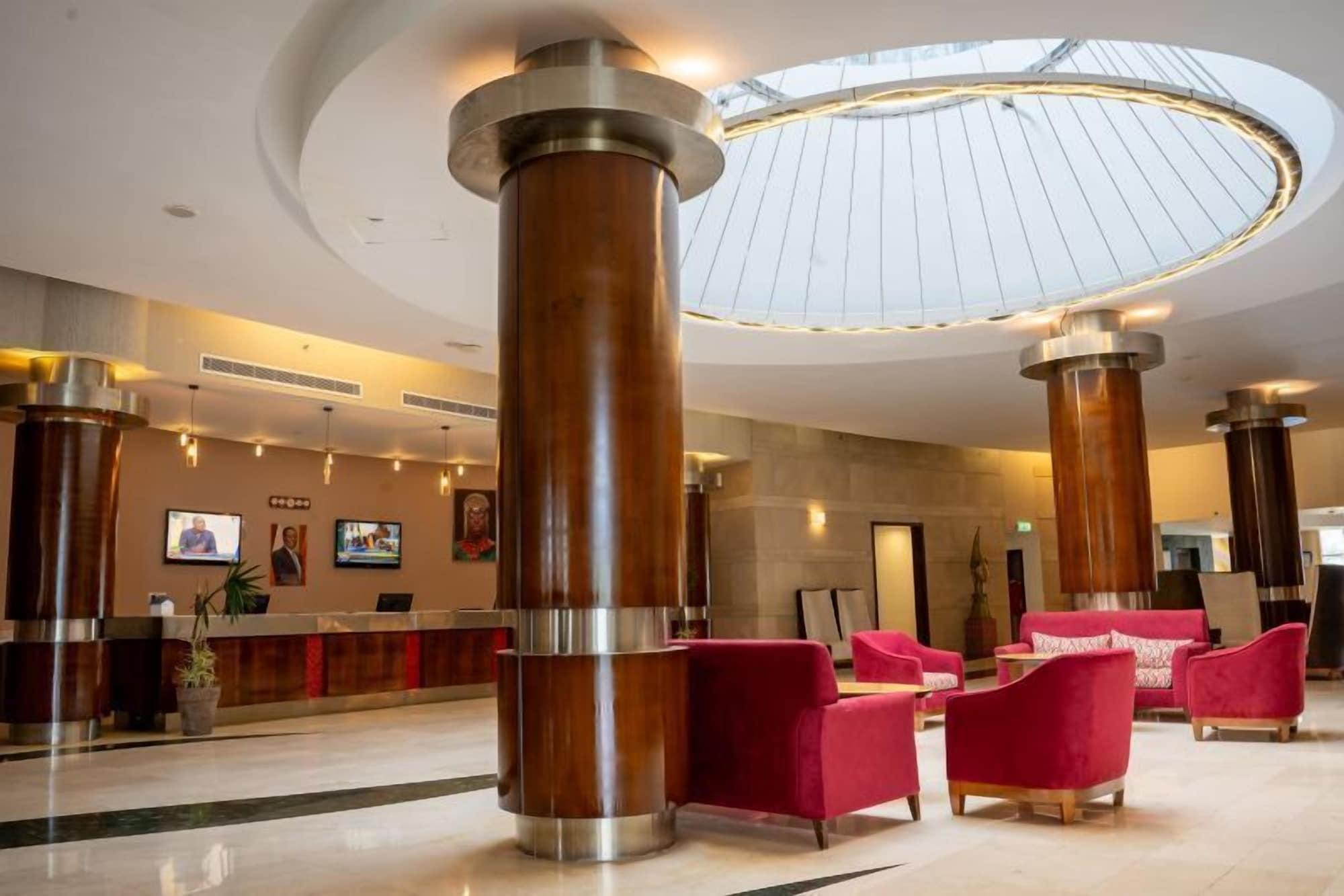 Vista Lobby Bisila Palace