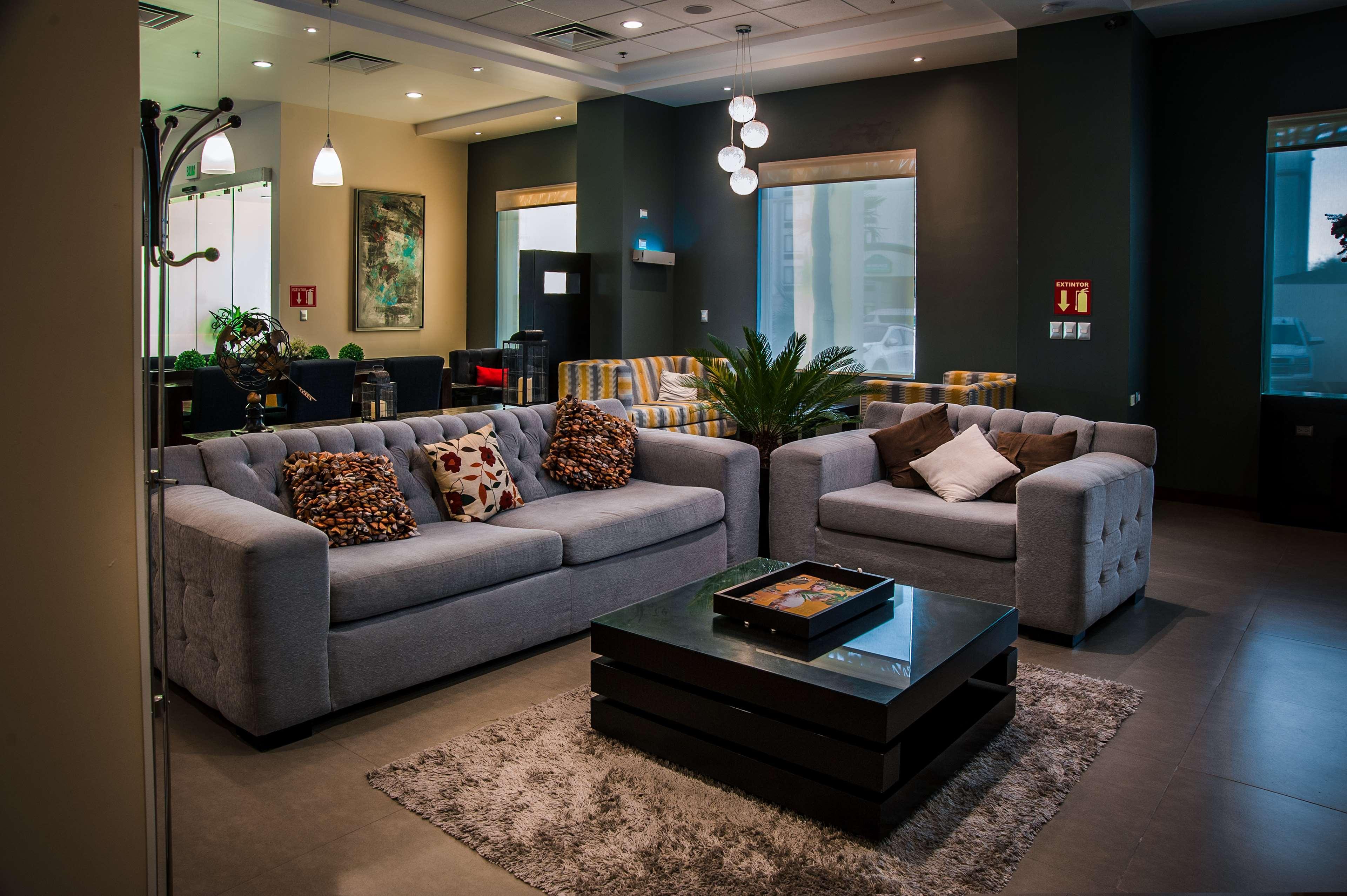 Vista Lobby Best Western Plus Chihuahua Juventud